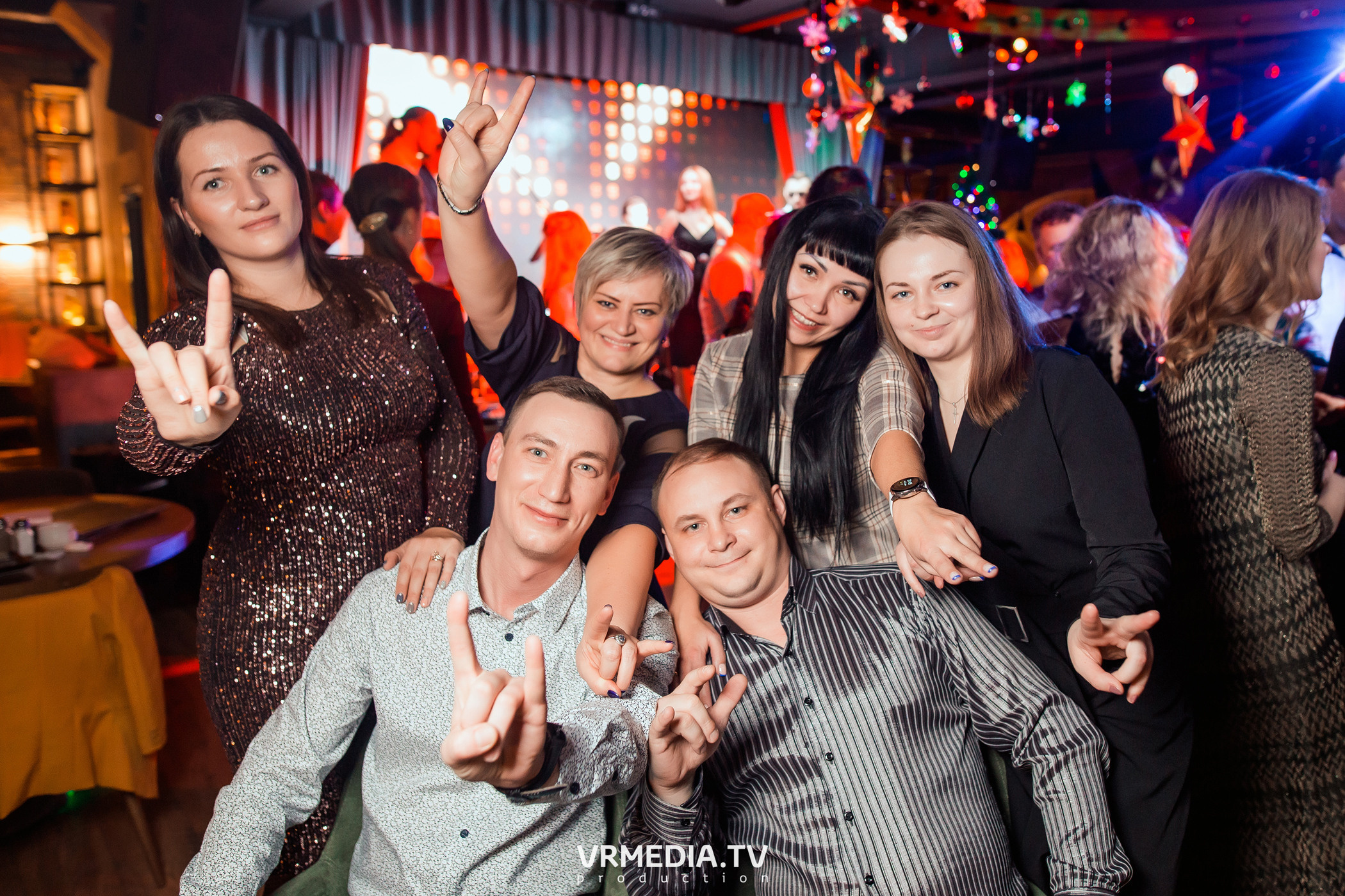 Новогодние корпоративы в гриль-баре «Жара»