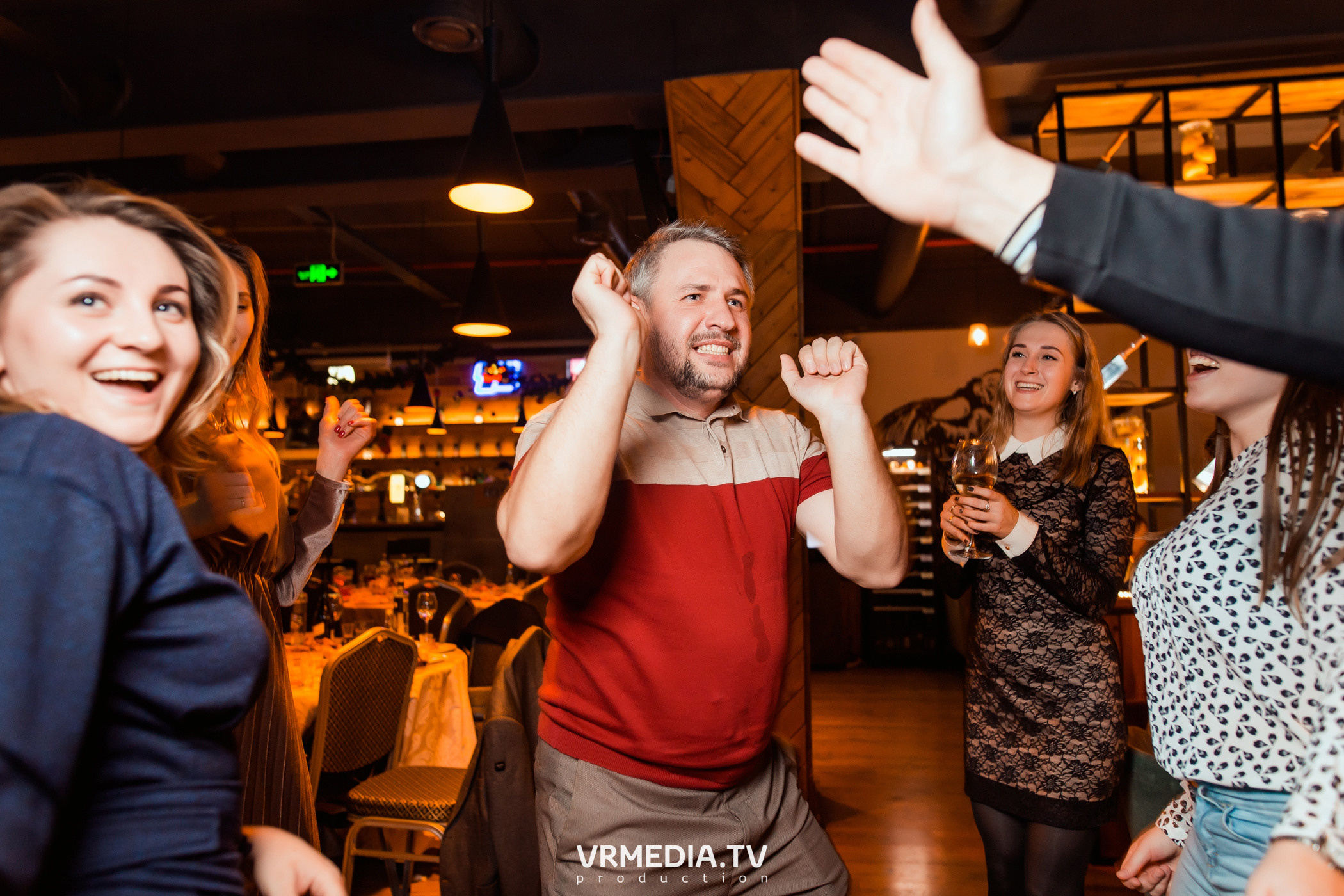 Новогодние корпоративы в гриль-баре «Жара»