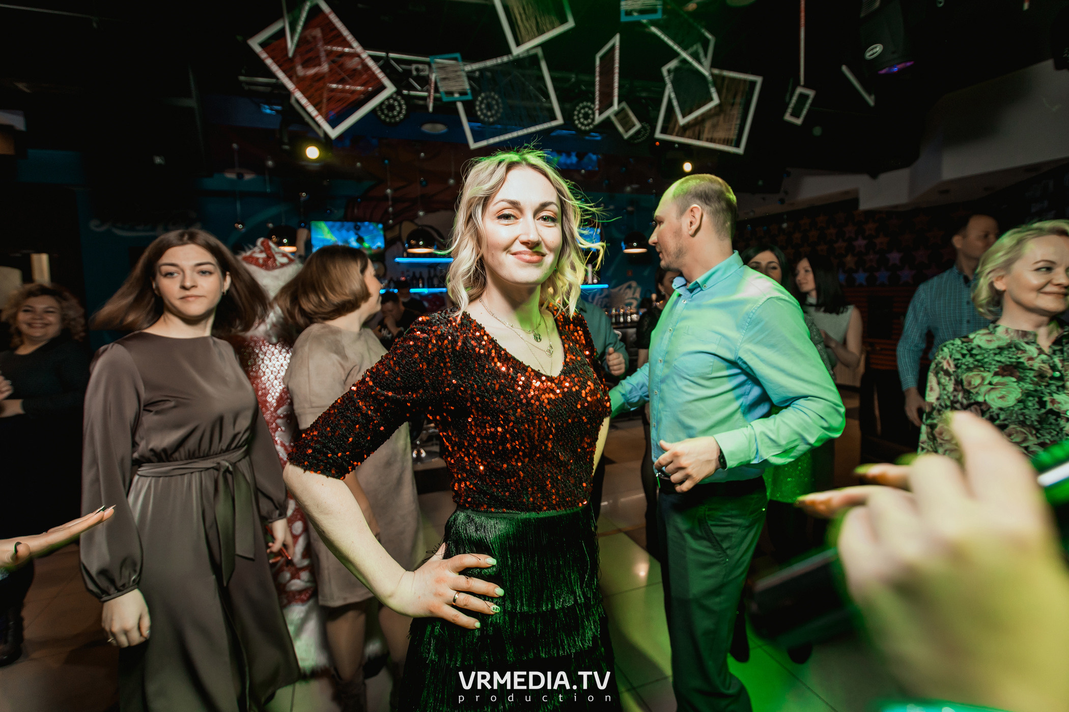 #СтихийныйКорпорат в караоке-баре «Четыре стихии»