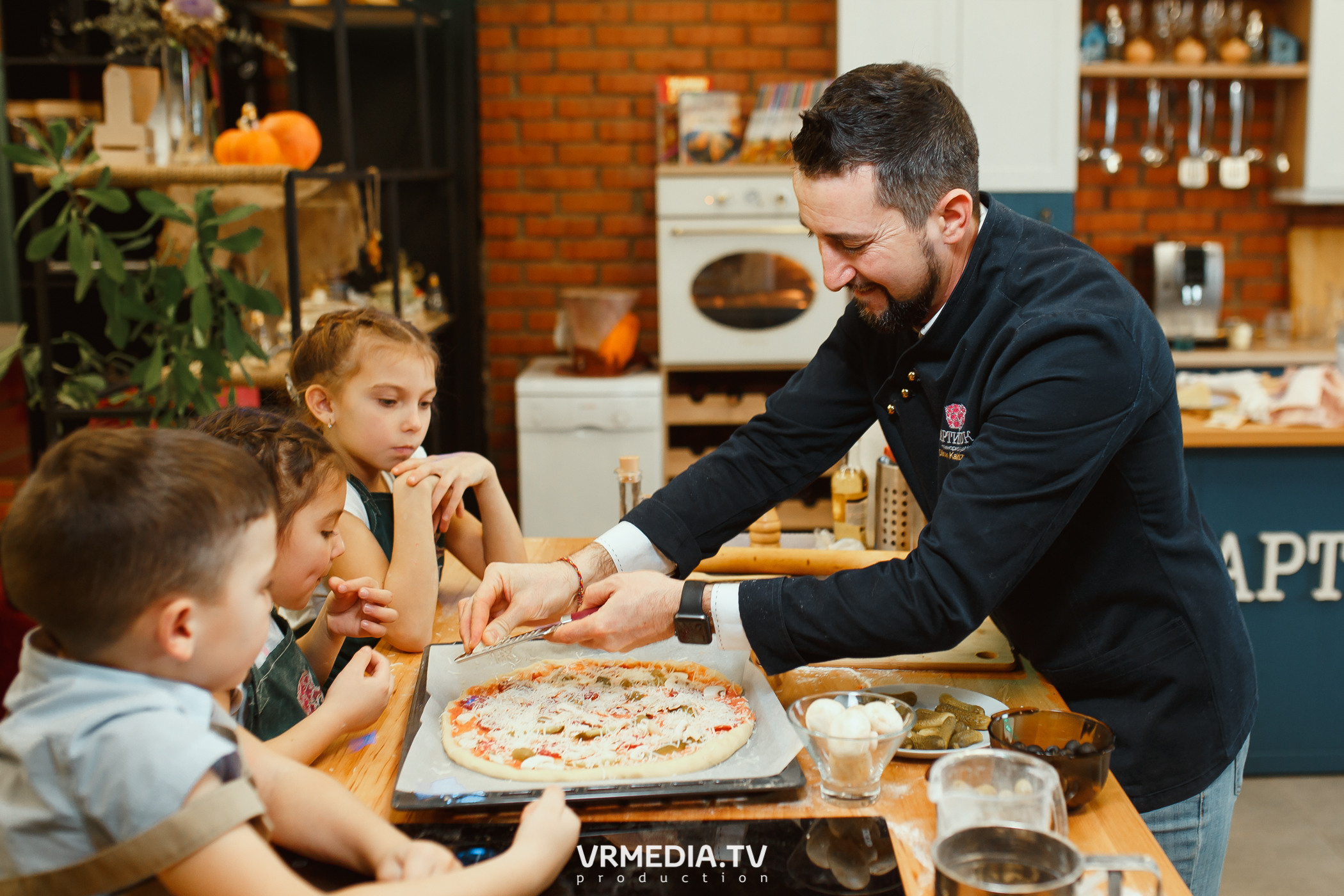 День рождения Лизы Зайцевой в кулинарной студии «Артишок»