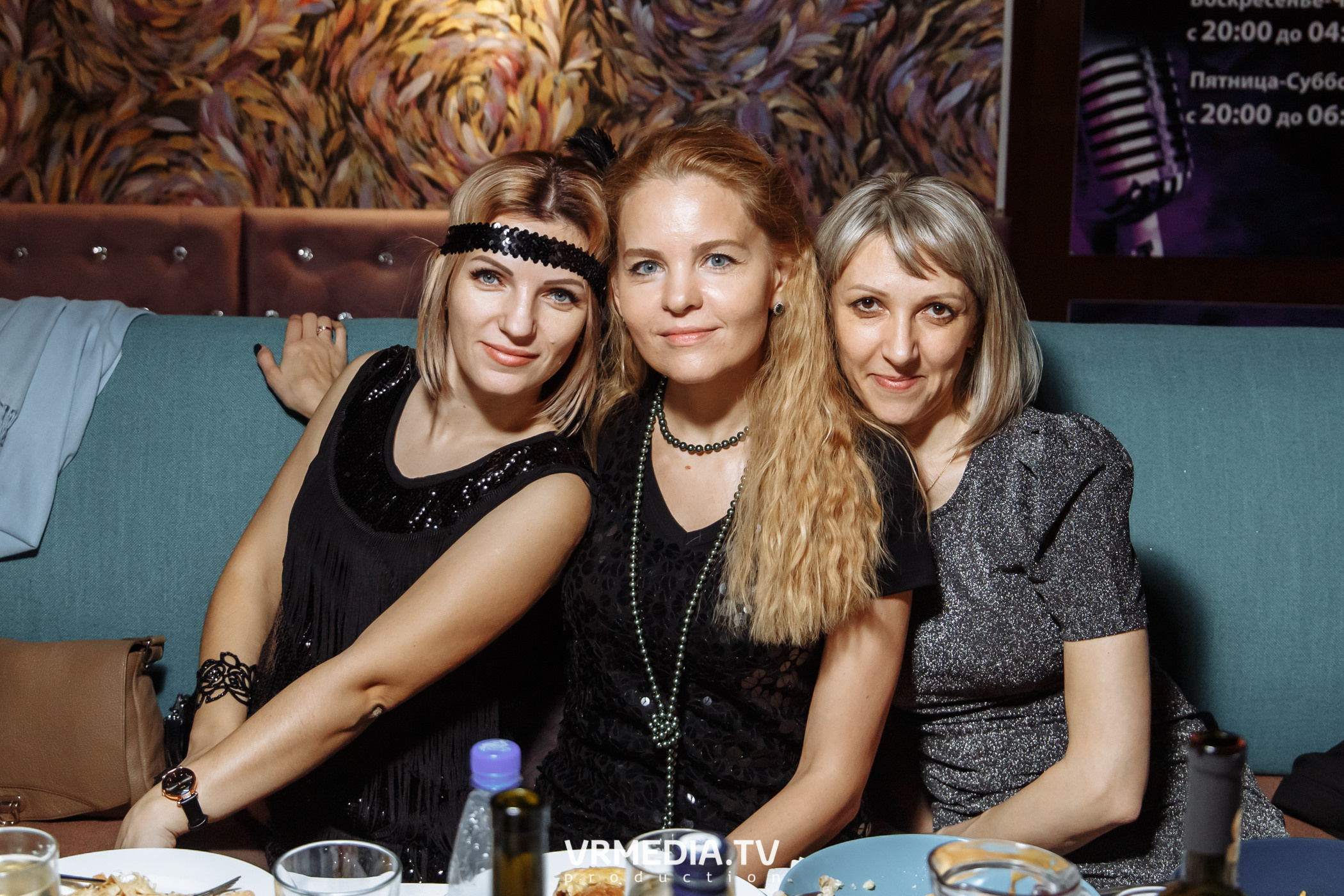 Новогодние корпоративы в караоке «Mimo Not»