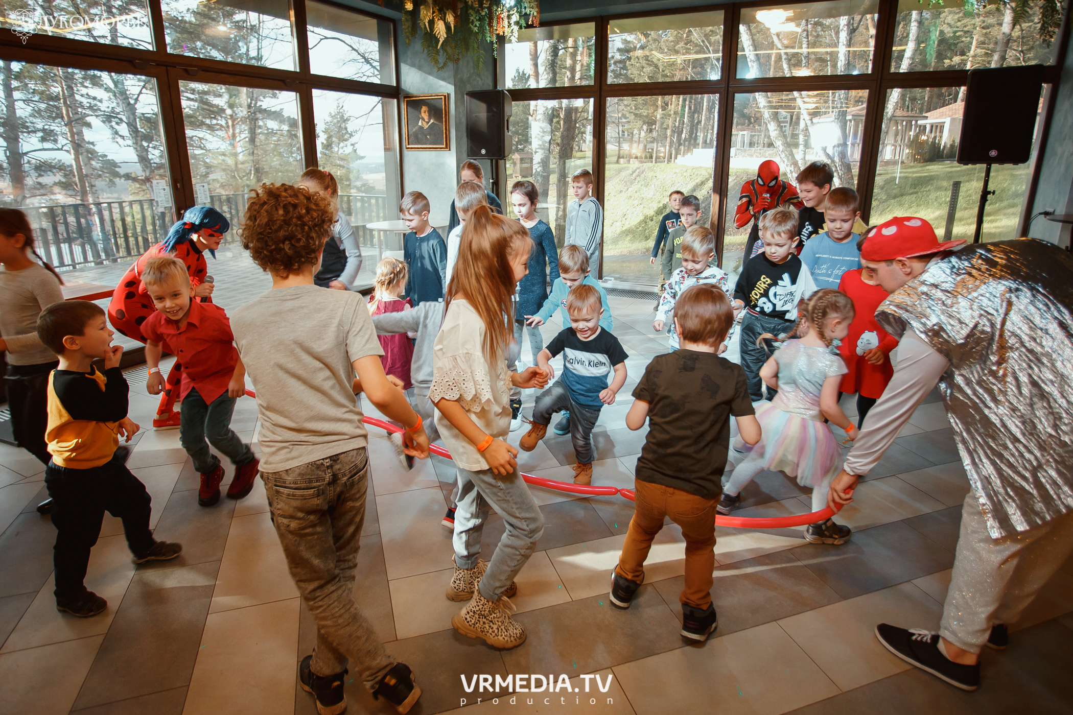 Трансформеры в эко-отеле «Лукоморье»