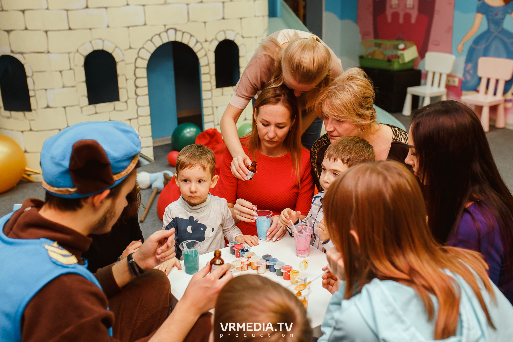 День рождения в «АкунаМатата»