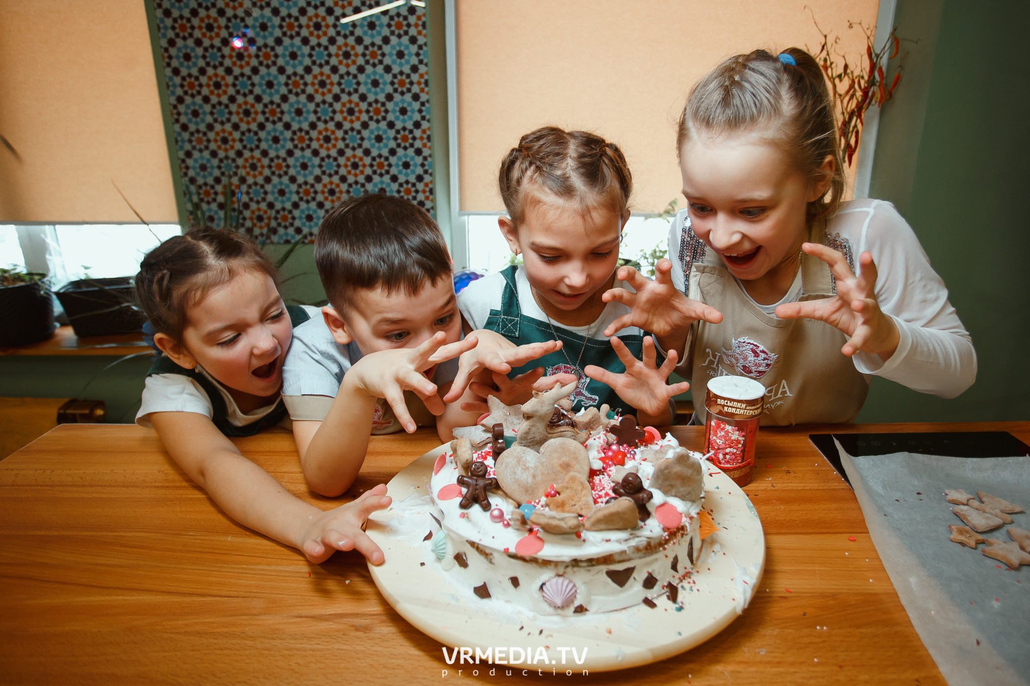 День рождения Лизы Зайцевой в кулинарной студии «Артишок»