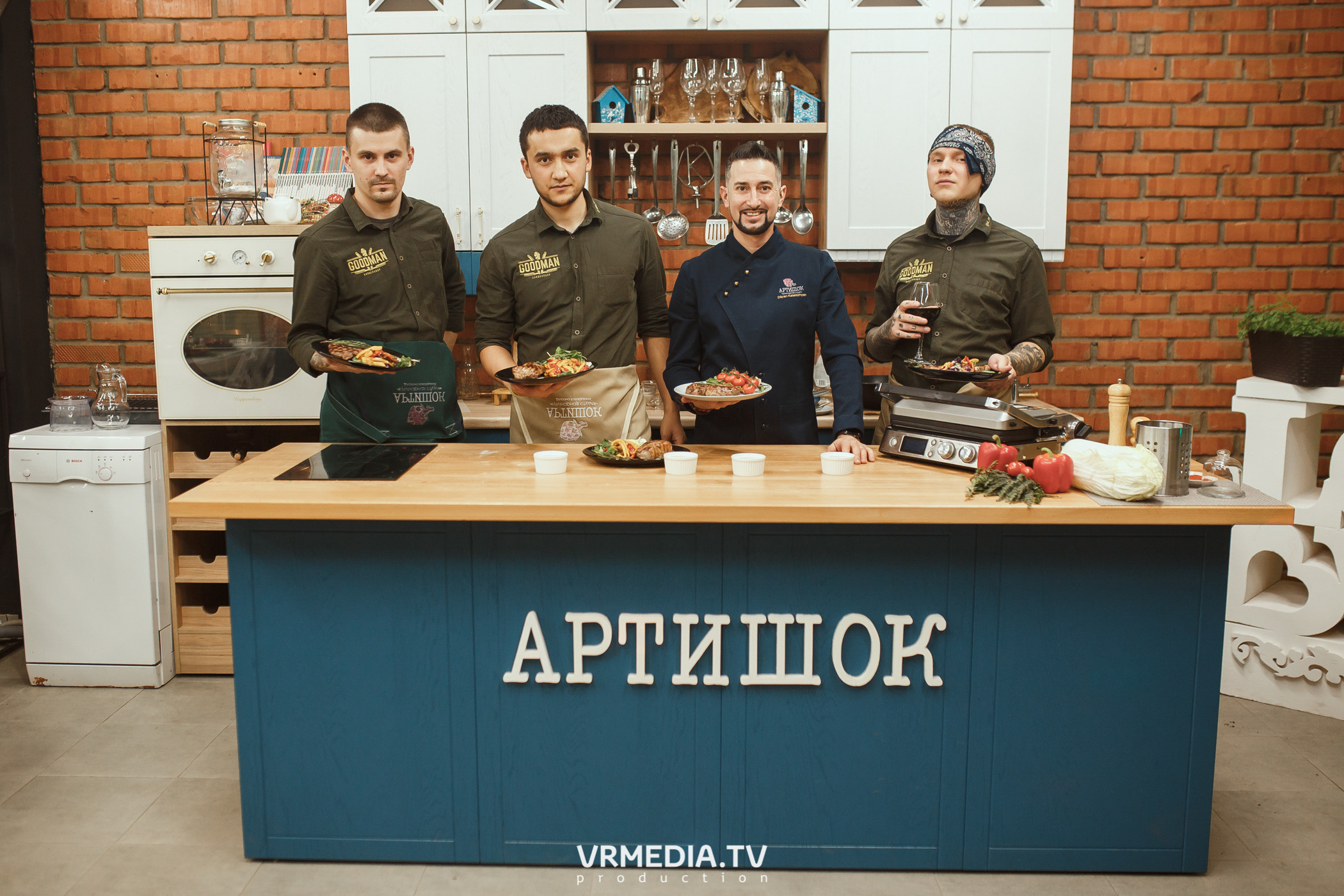 Кулинарная студия «Артишок». Битва столов: Барберы GoodMan — жарят мяс