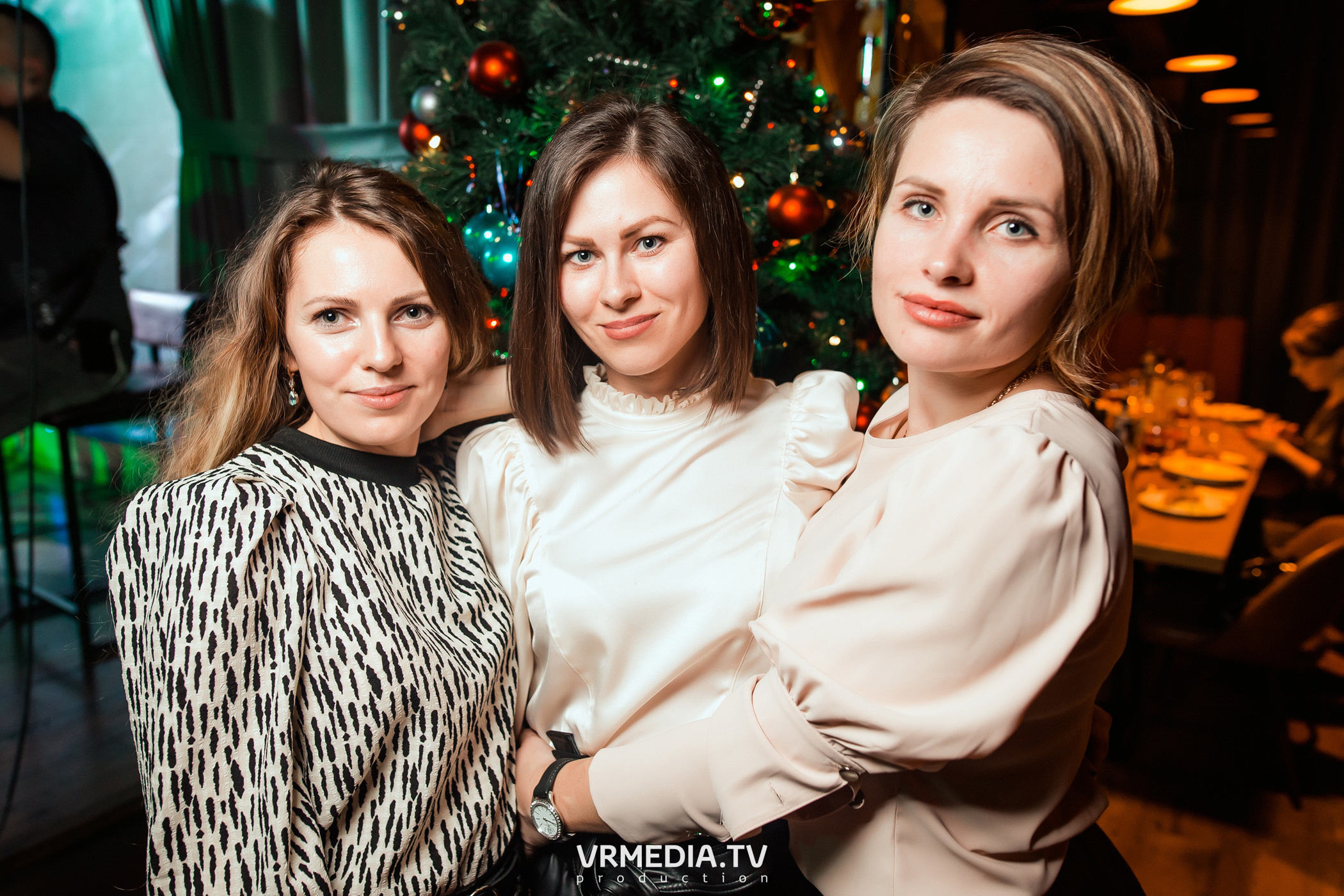 Новогодние корпоративы в гриль-баре «Жара»