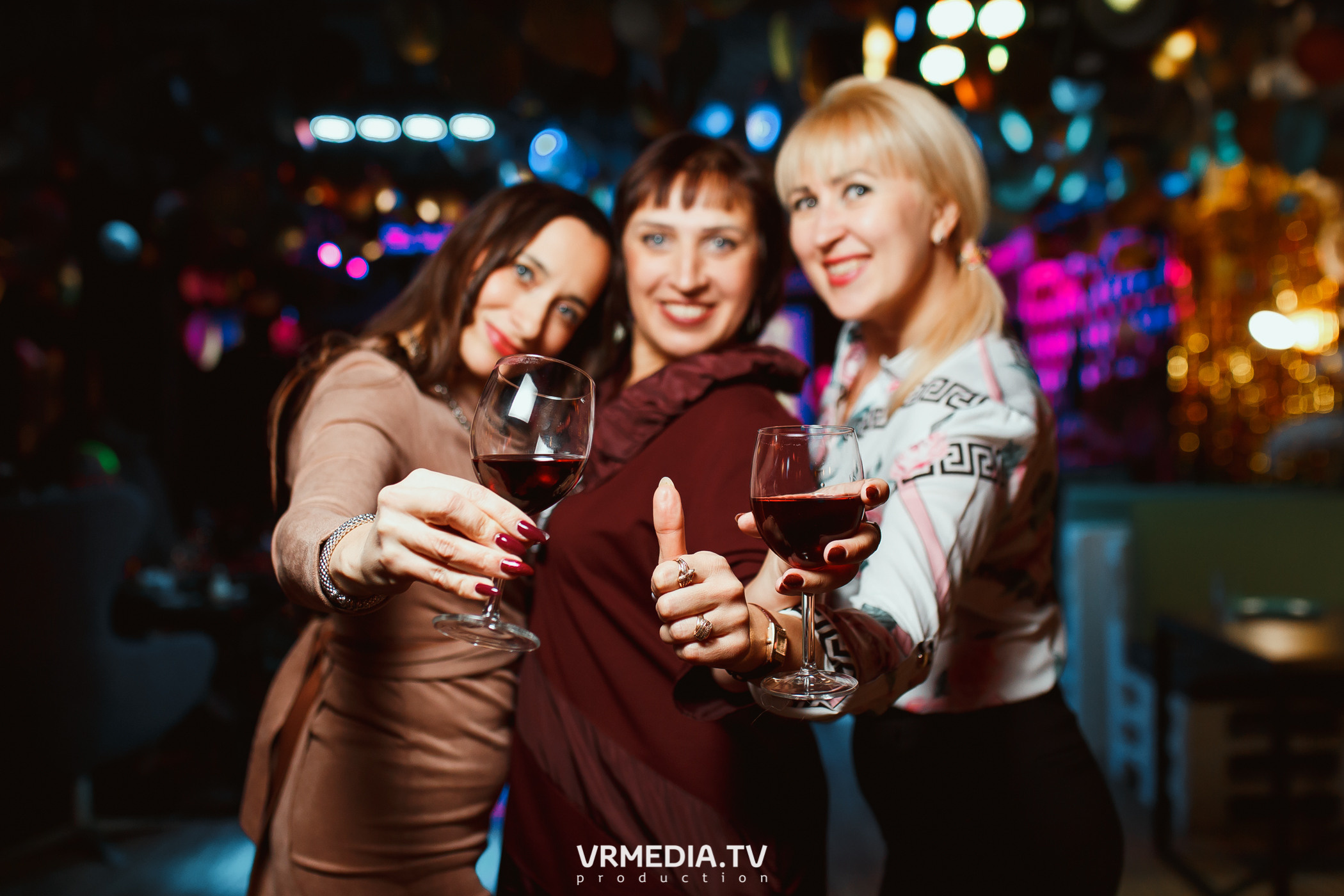 1 год караоке-ресторану «Мимо Нот»