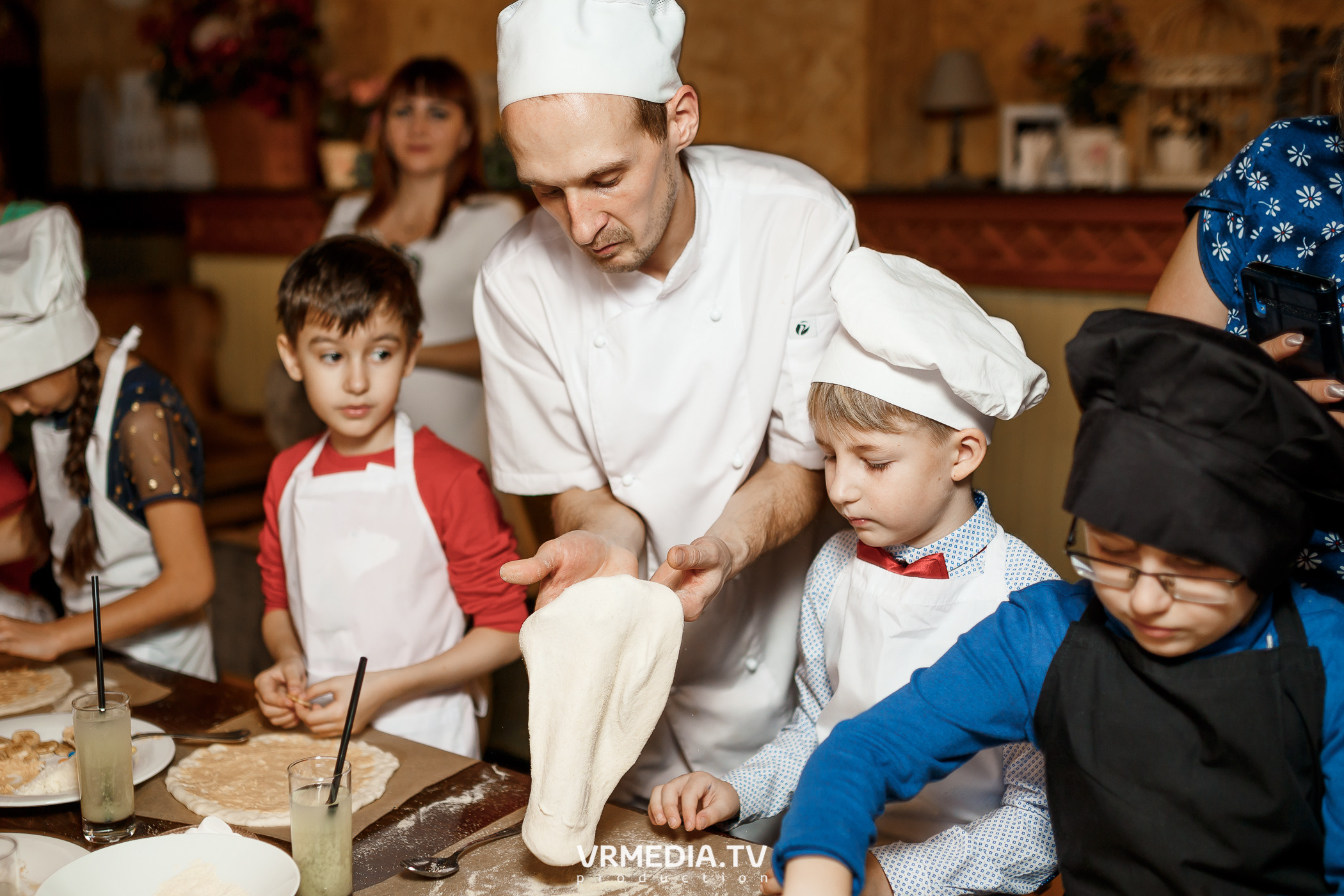 Детский кулинарный мастер-класс «Сладкая пицца» в «Villaggio»