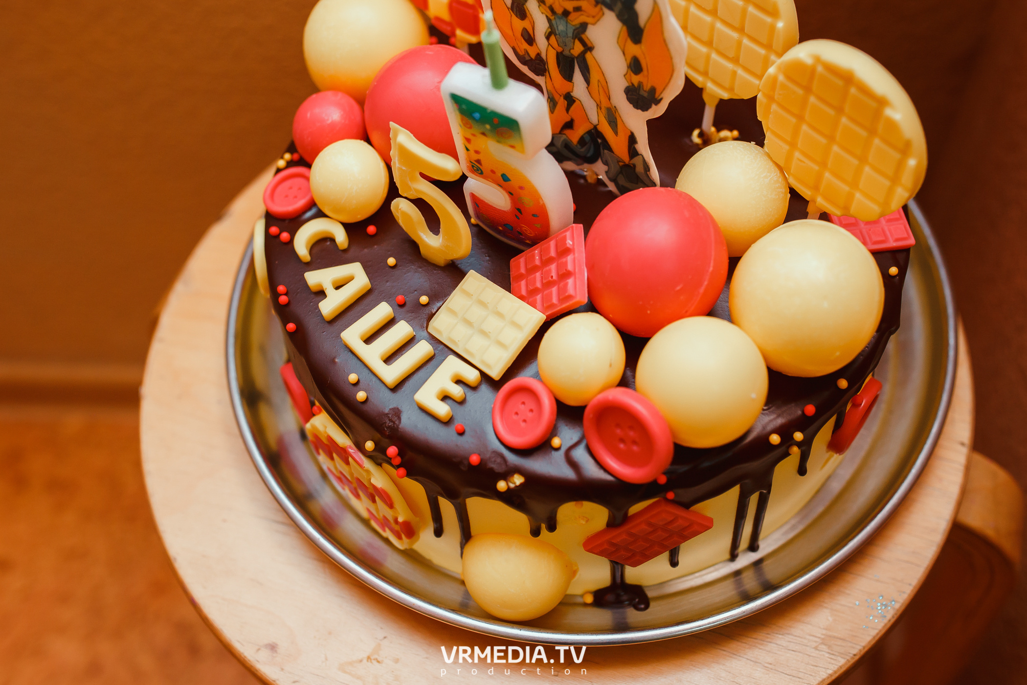 День рождения в «АкунаМатата»