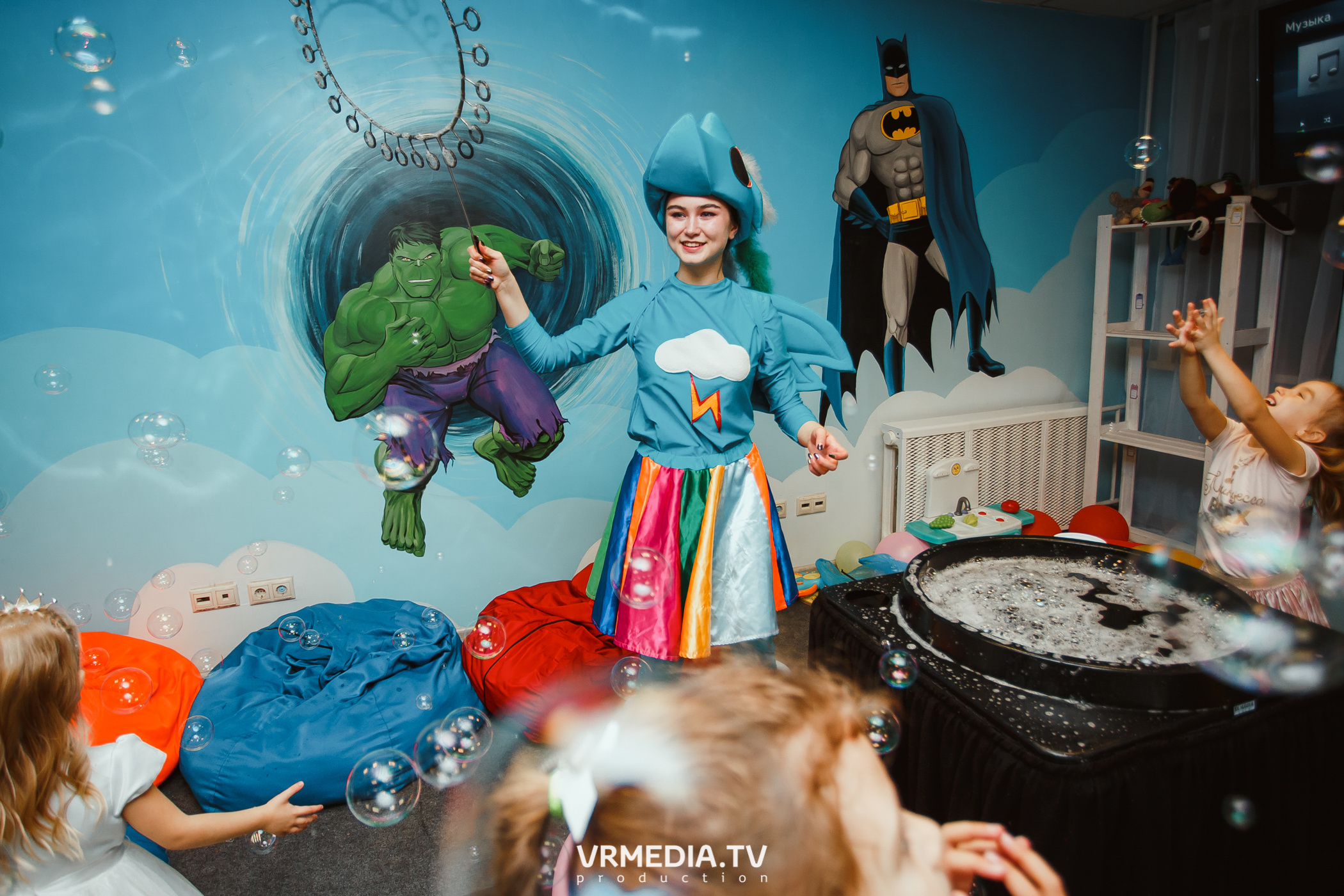 День рождения в «АкунаМатата»