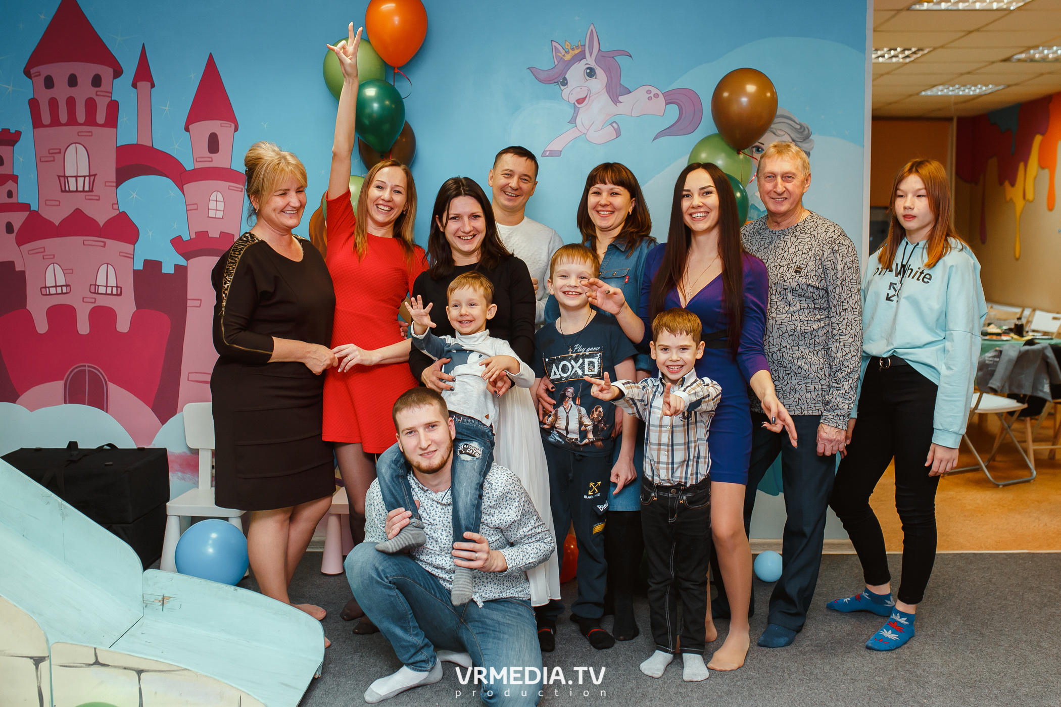 День рождения в «АкунаМатата»