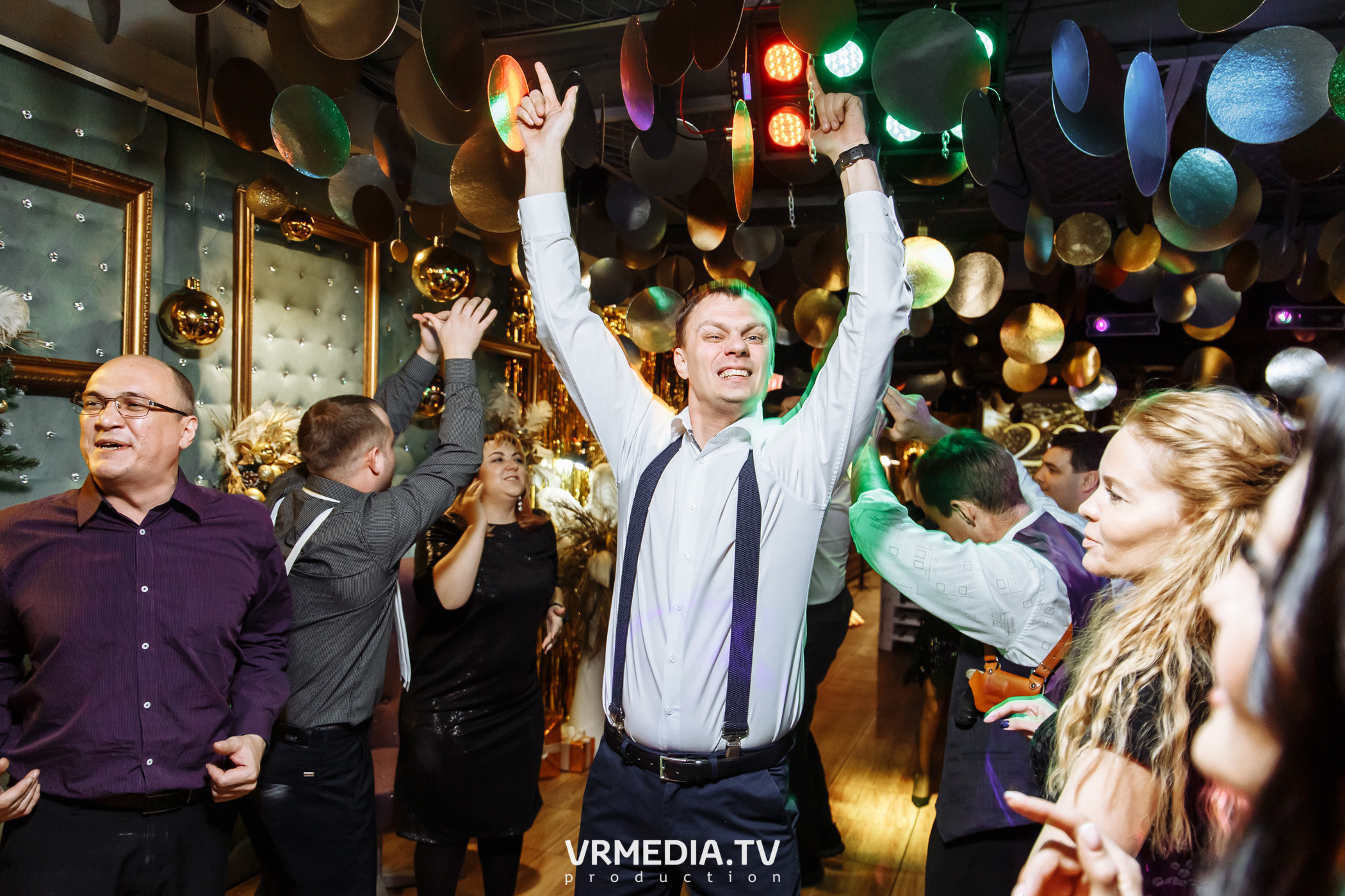 Новогодние корпоративы в караоке «Mimo Not»