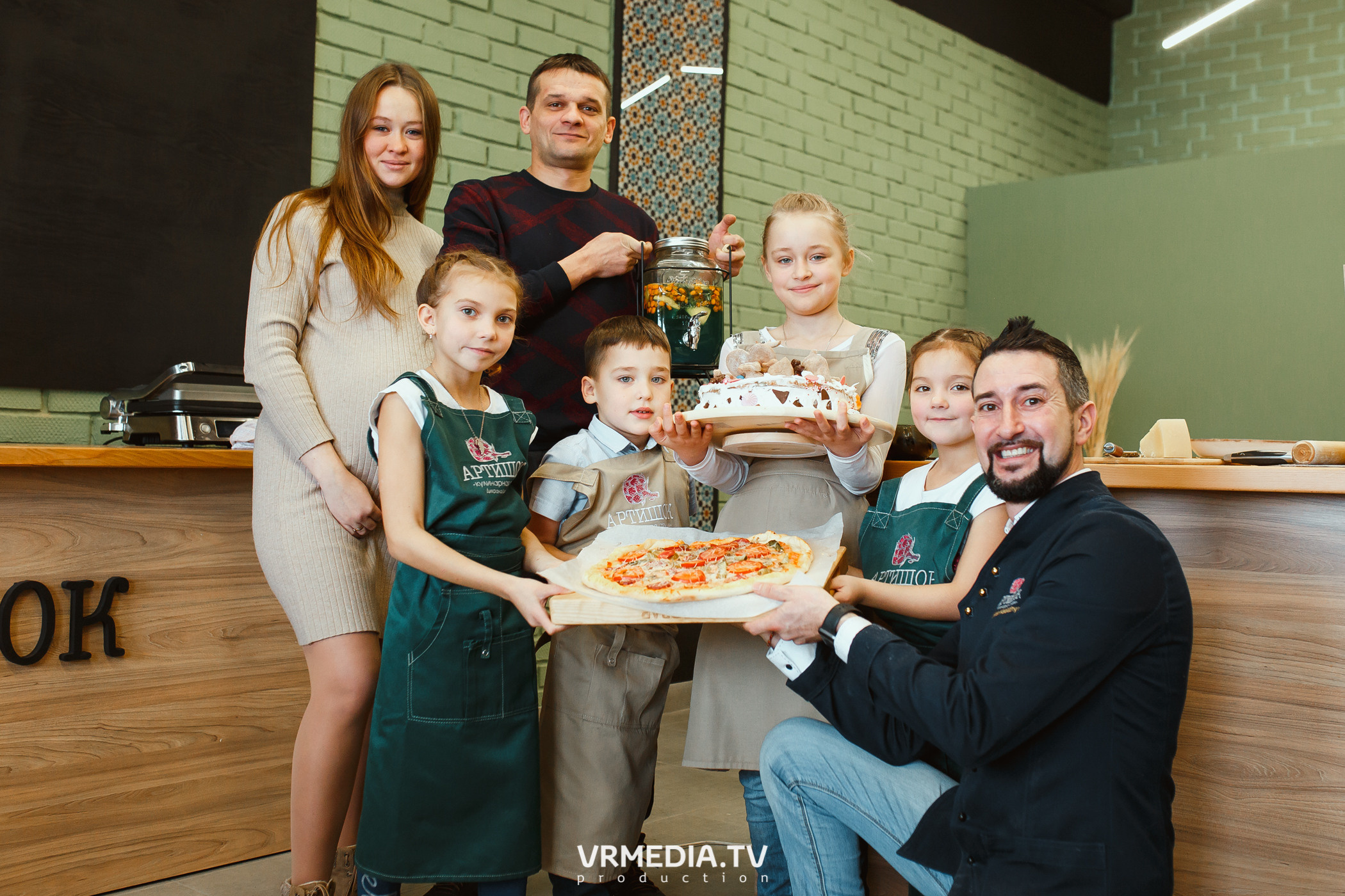 День рождения Лизы Зайцевой в кулинарной студии «Артишок»