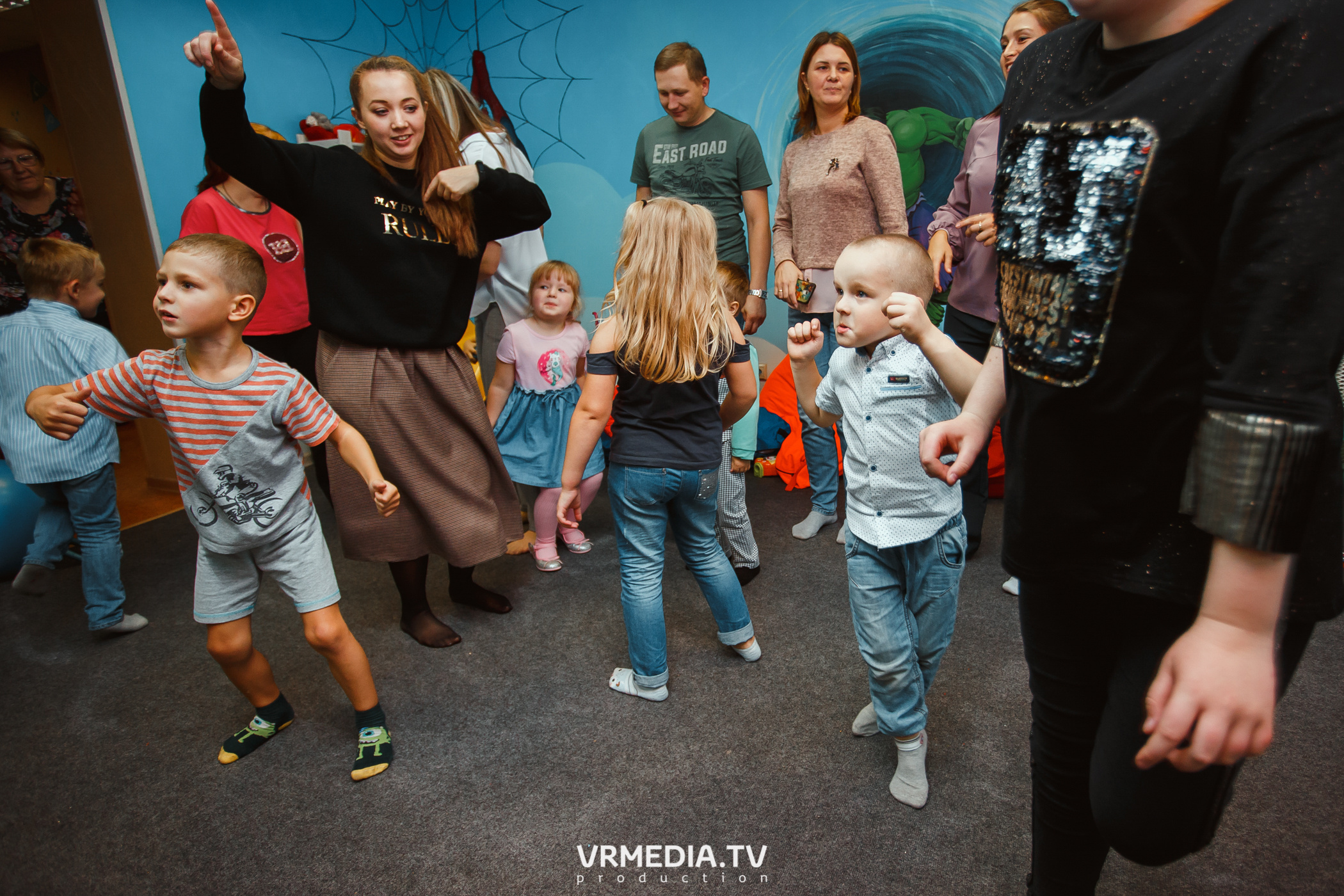 День рождения в «АкунаМатата»