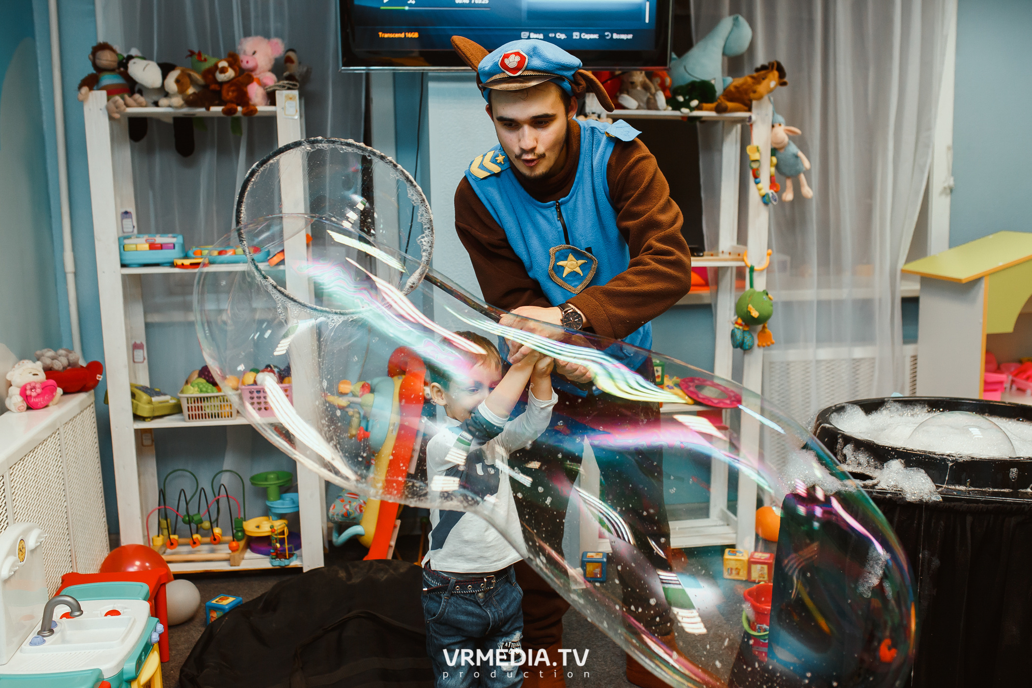 День рождения в «АкунаМатата»