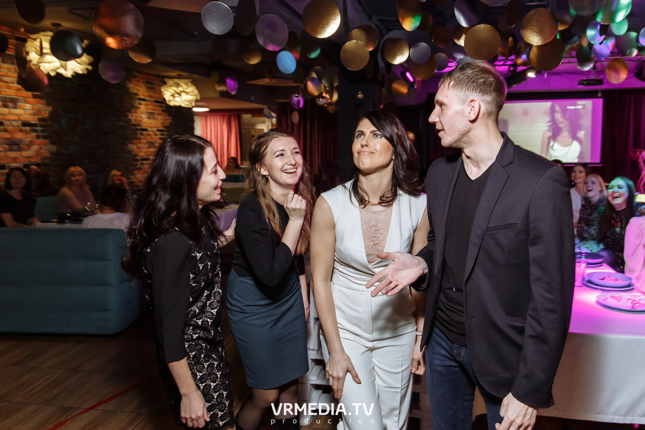 Новогодние корпоративы в караоке «Mimo Not»