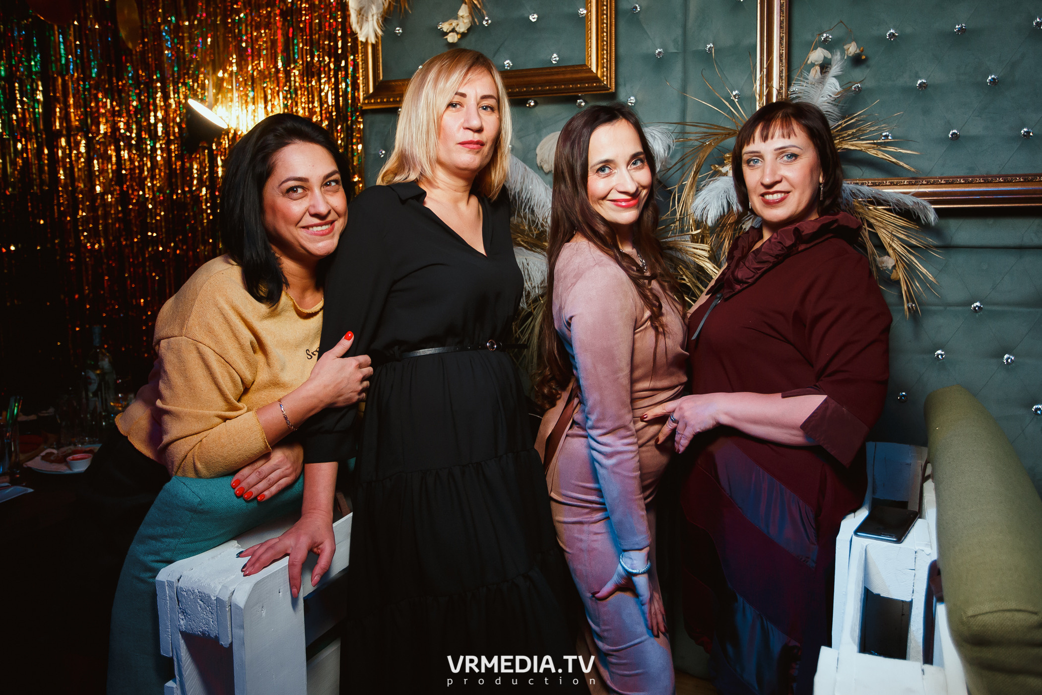 1 год караоке-ресторану «Мимо Нот»