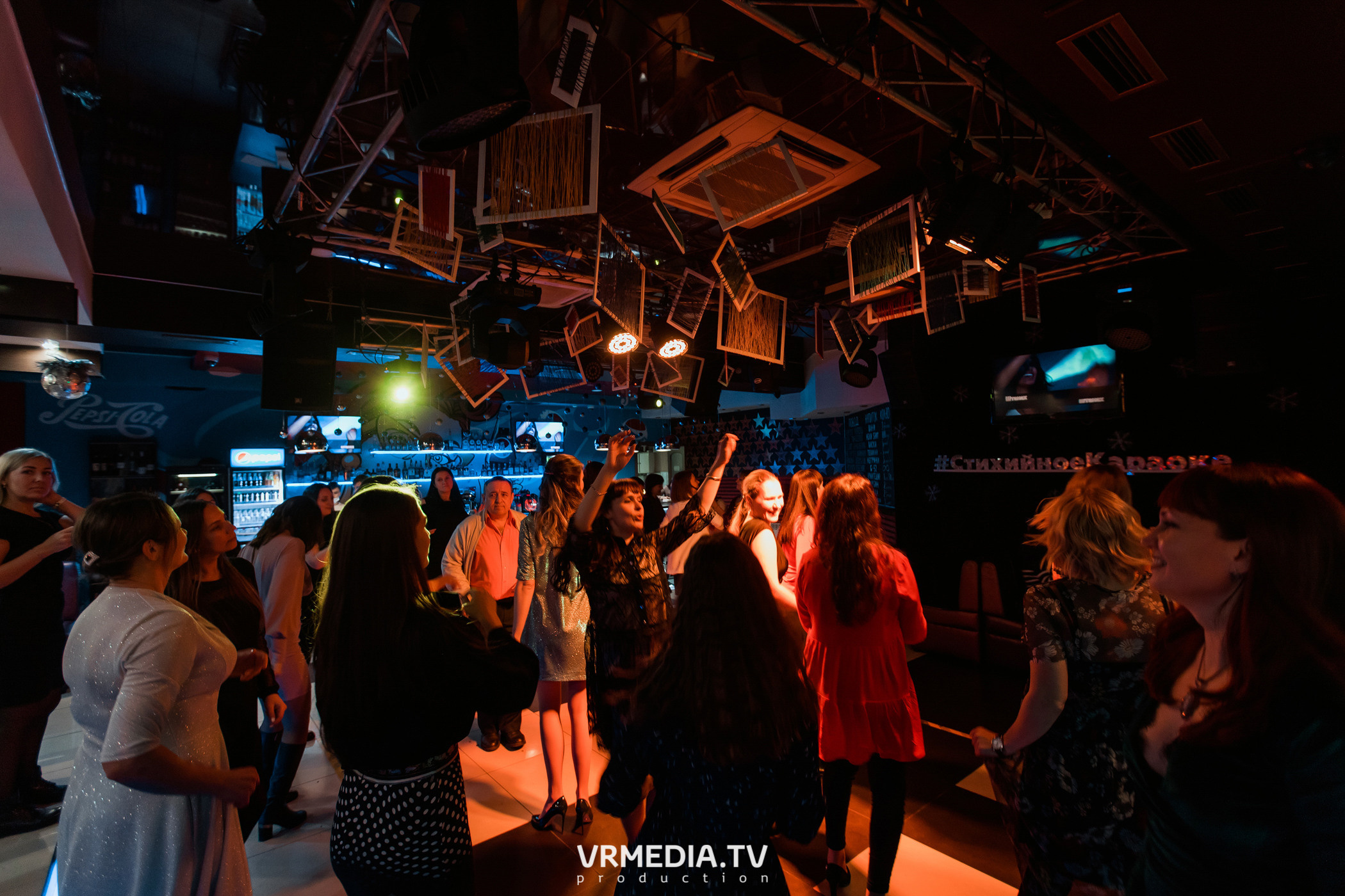 #СтихийныйКорпорат в караоке-баре «Четыре стихии»