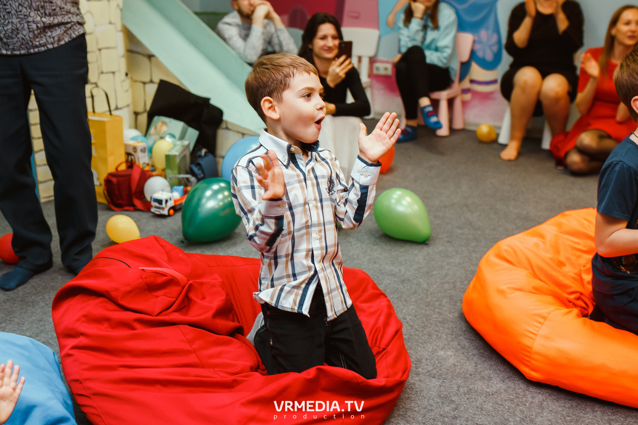 День рождения в «АкунаМатата»