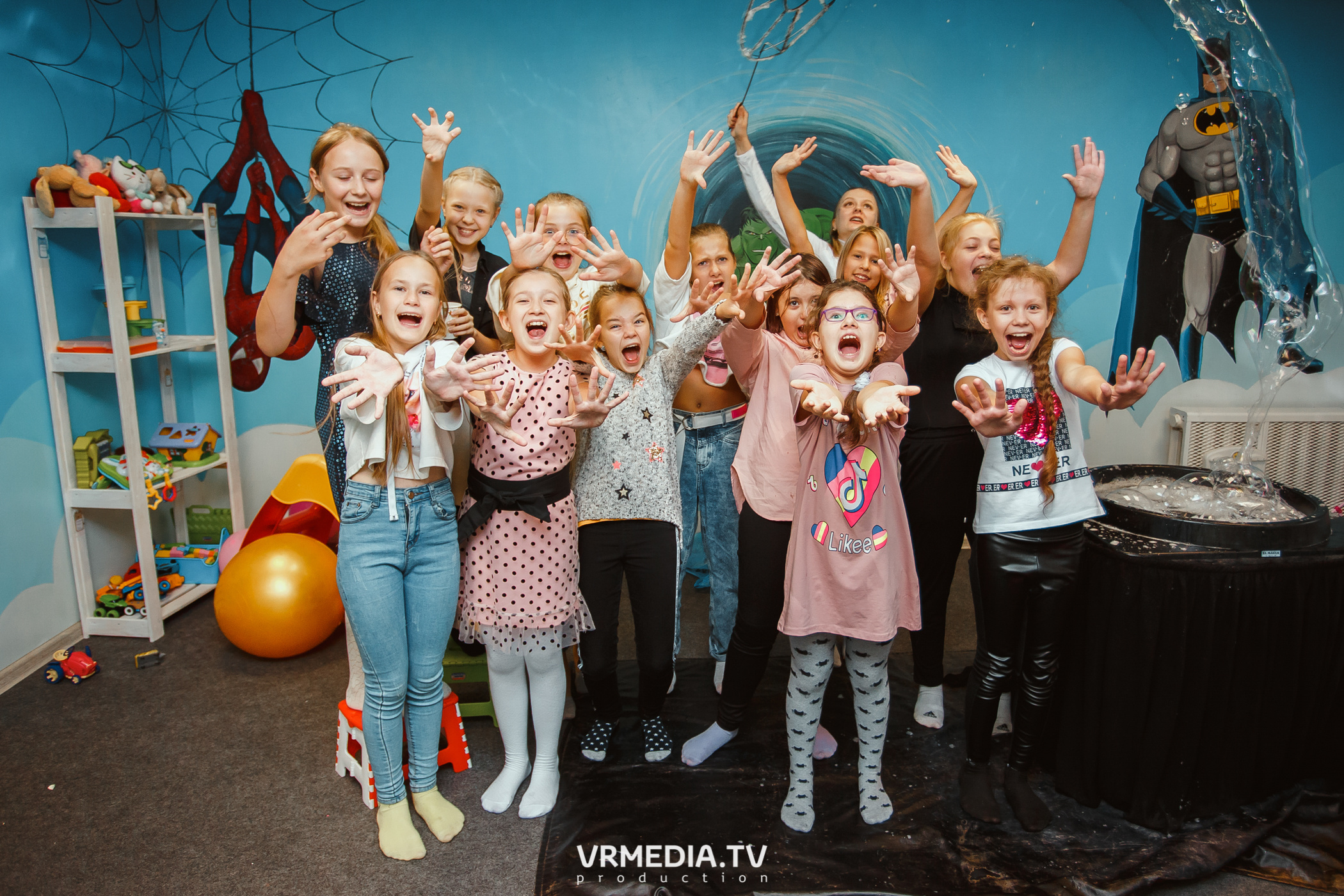 День рождения в «АкунаМатата»