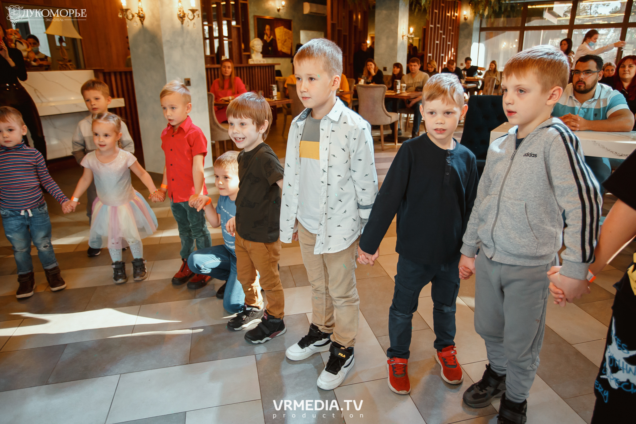 Трансформеры в эко-отеле «Лукоморье»