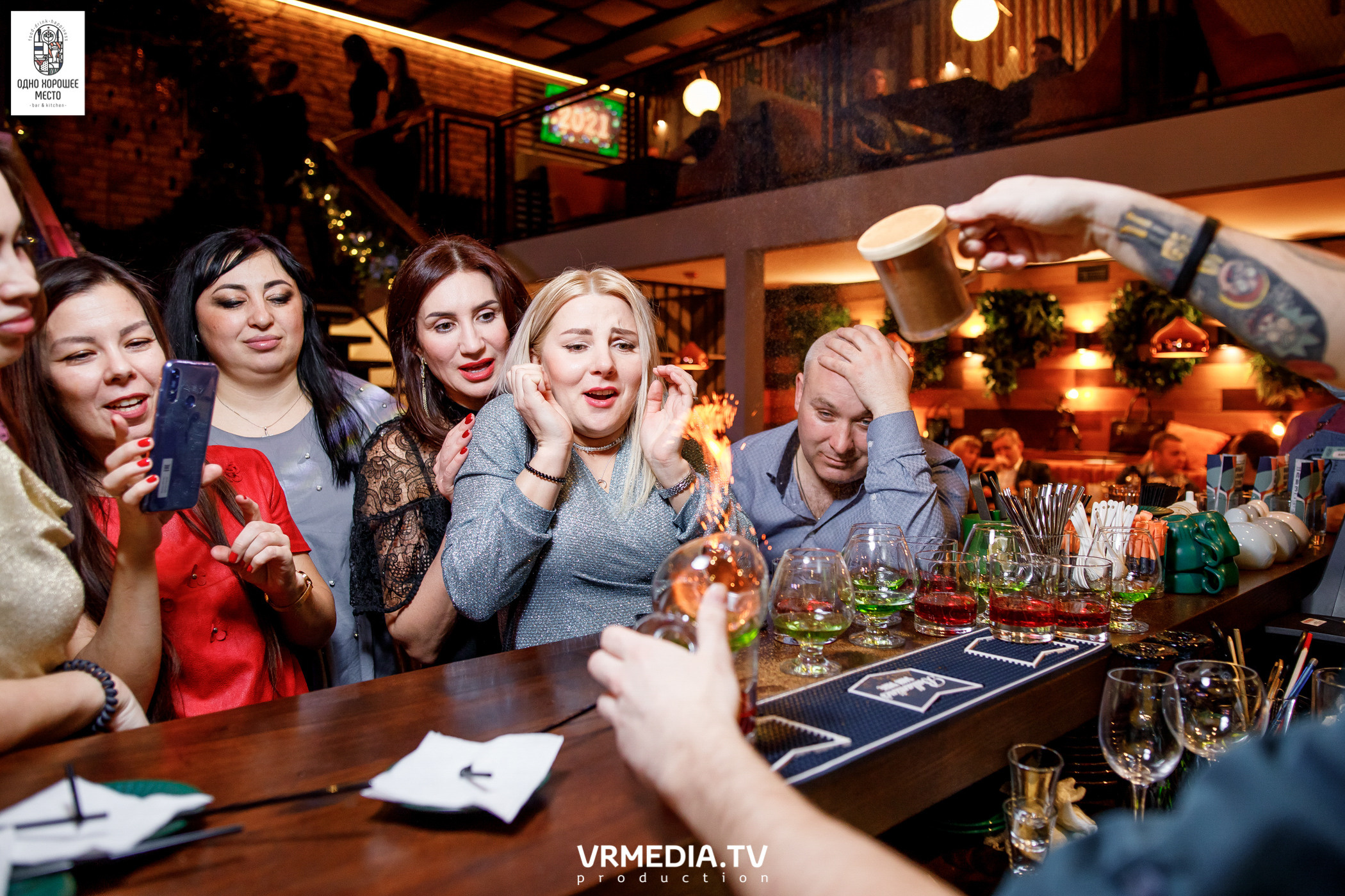 Новогодние корпоративы в ресторане «Одно хорошее место»