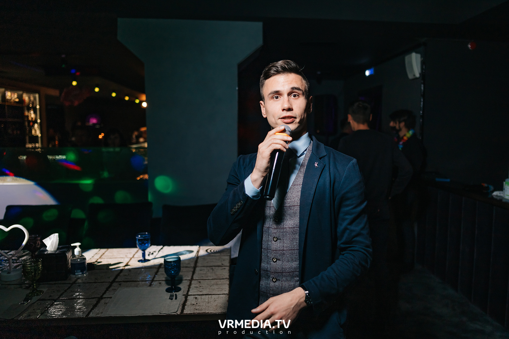 Tropical party в караоке «Volna»