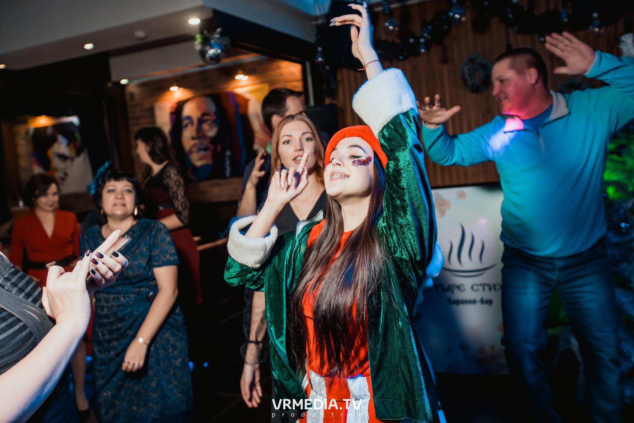 #СтихийныйКорпорат в караоке-баре «Четыре стихии»