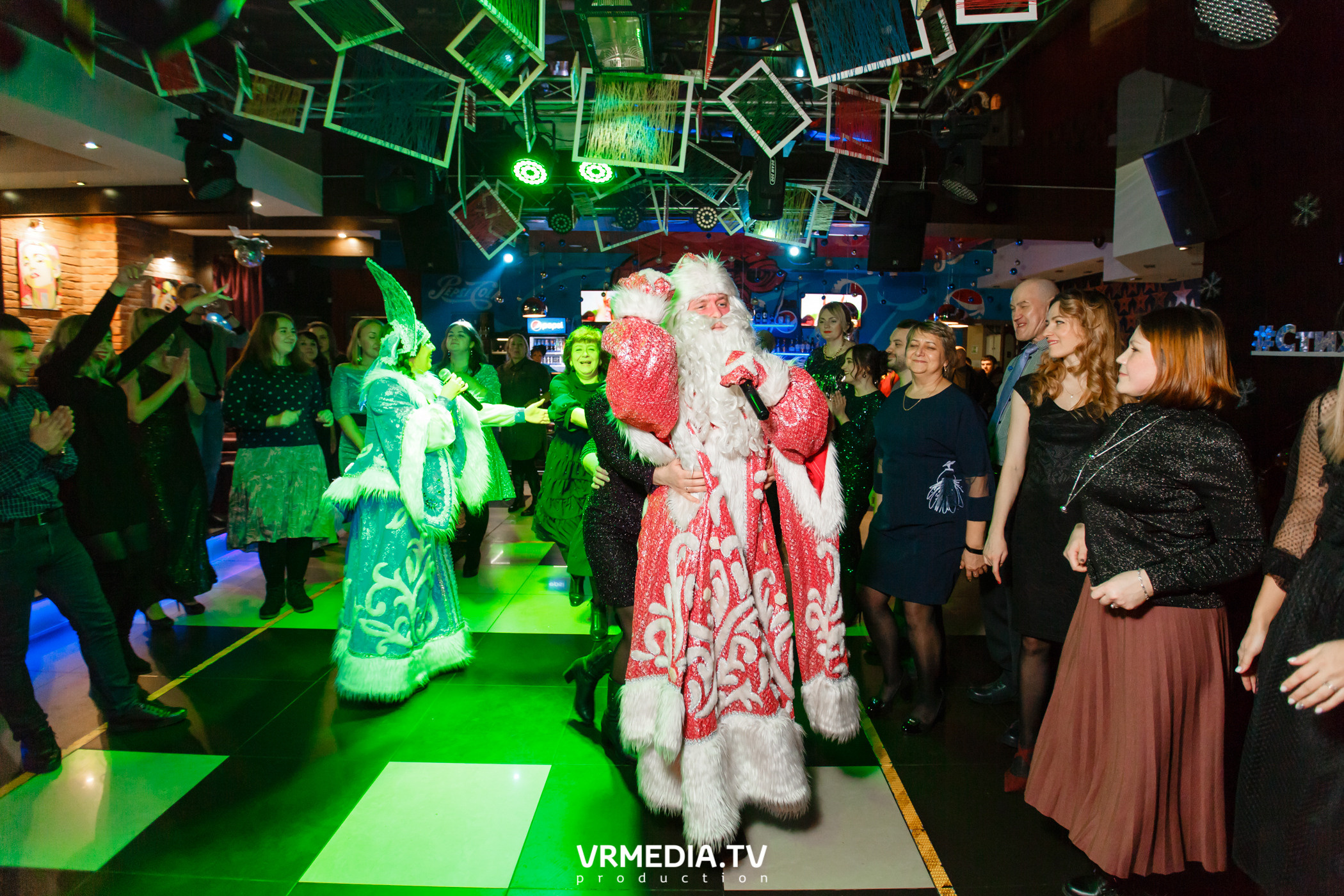 #СтихийныйКорпорат в караоке-баре «Четыре стихии»