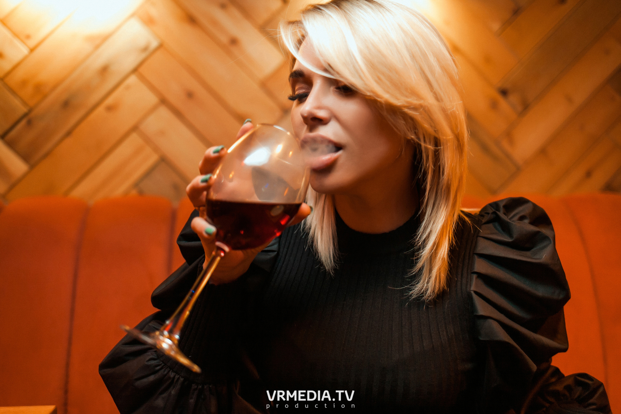 Группа «Коктейль Молотова» в гриль-баре «Жара»