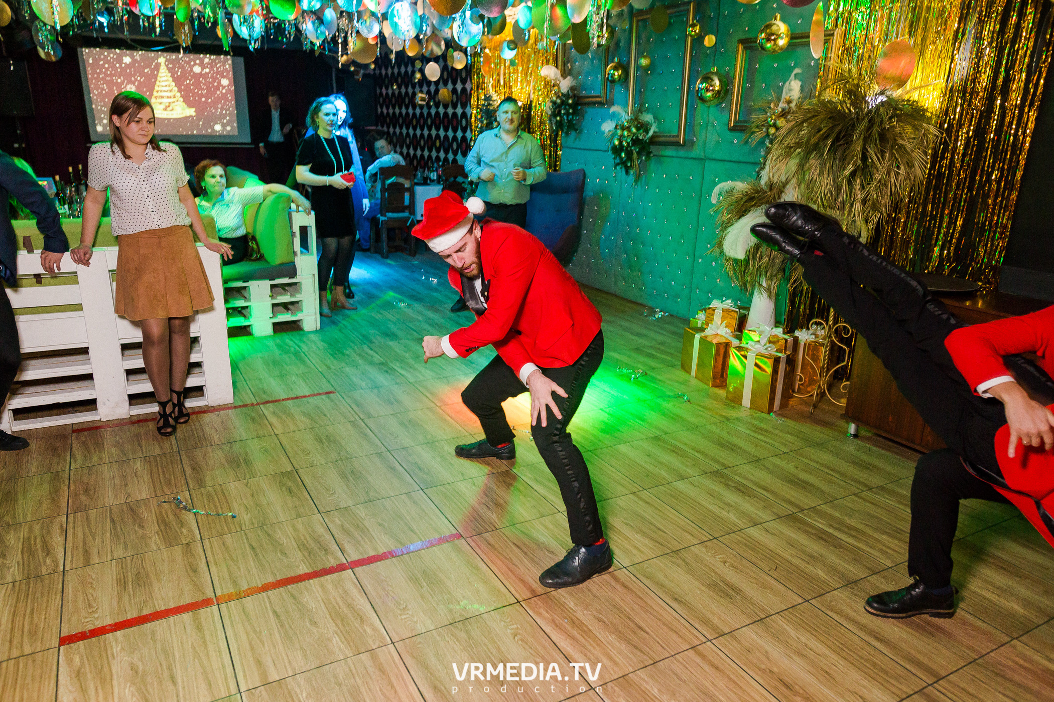 Новогодние корпоративы в караоке «Mimo Not»