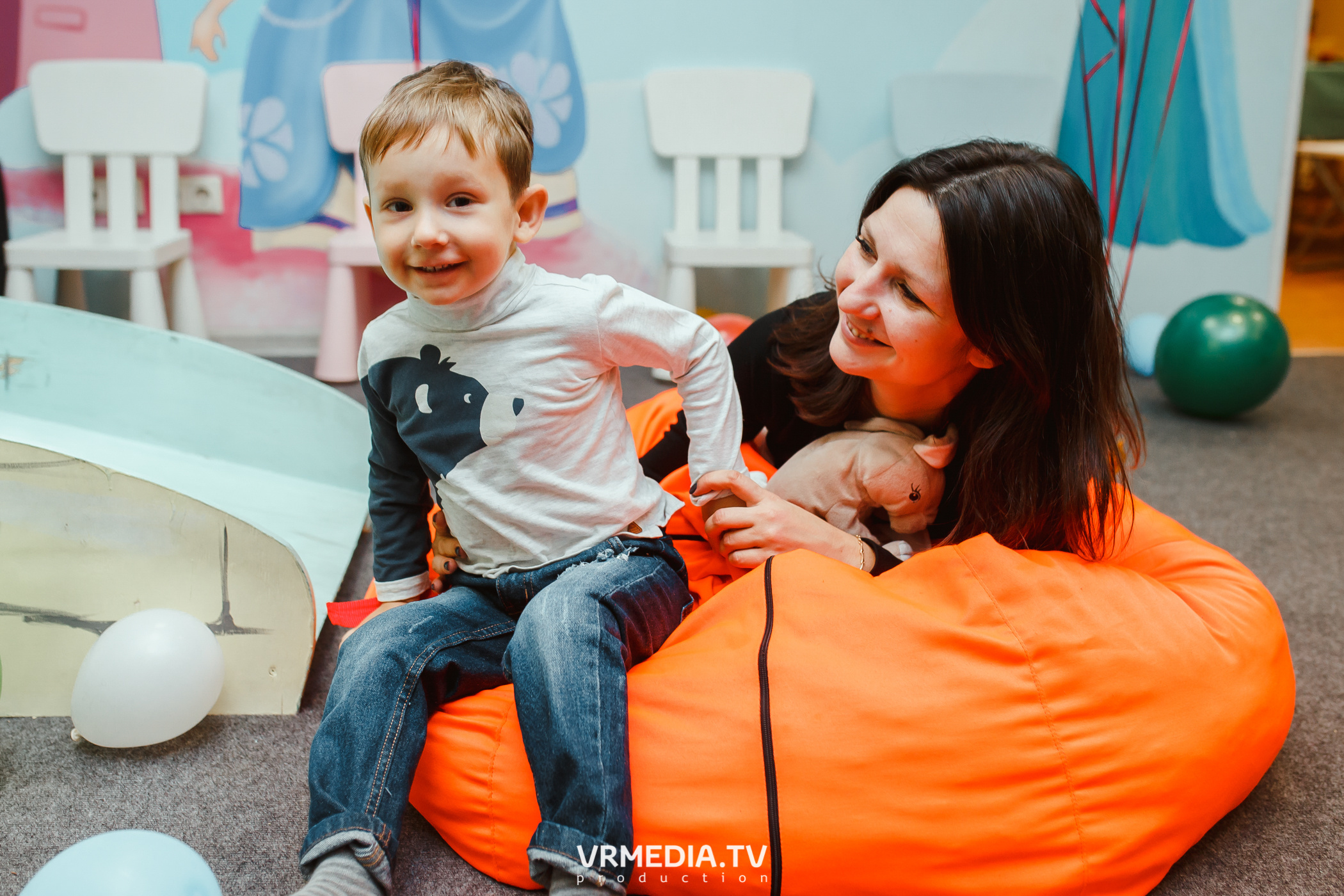 День рождения в «АкунаМатата»