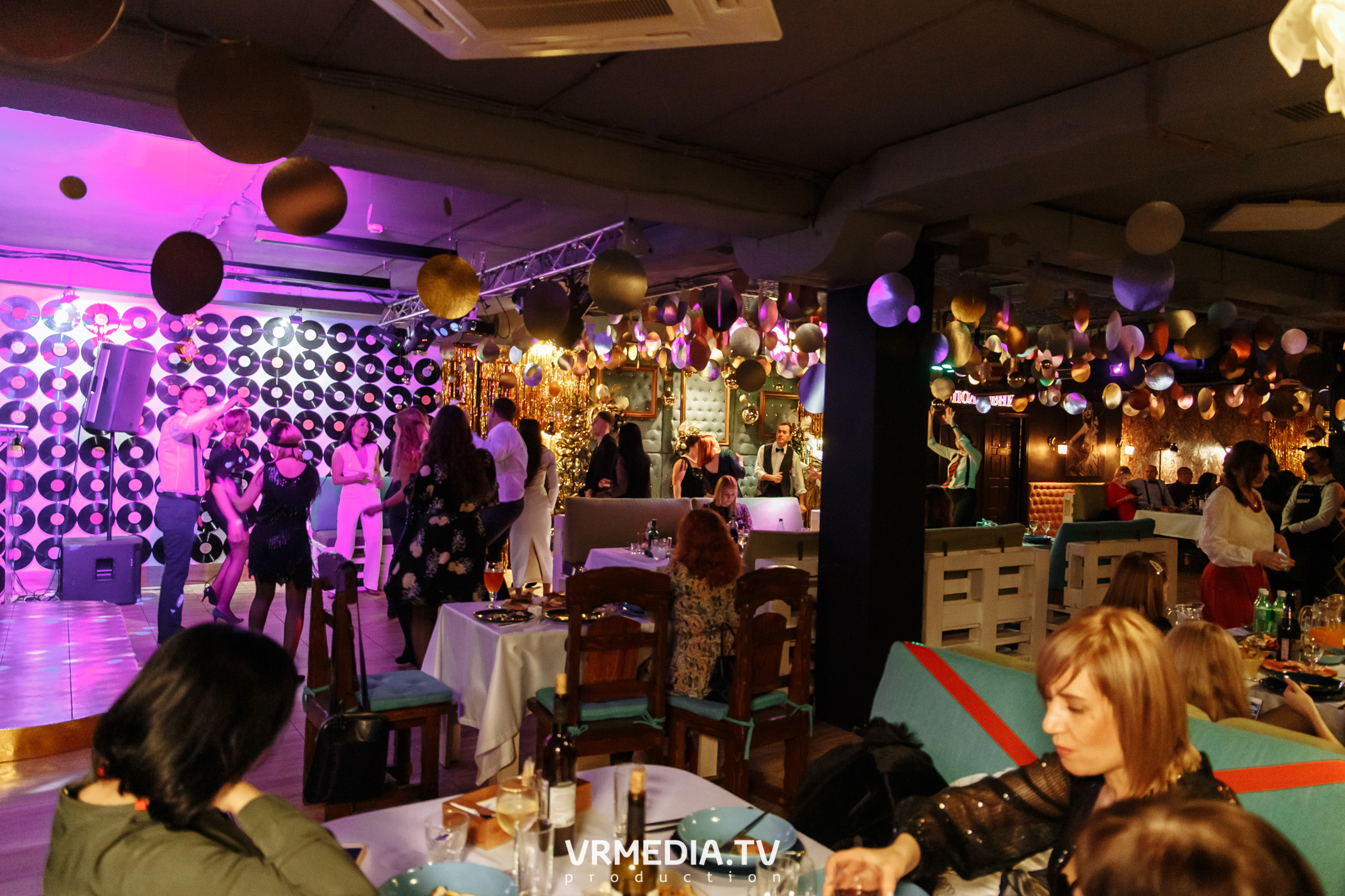 Новогодние корпоративы в караоке «Mimo Not»