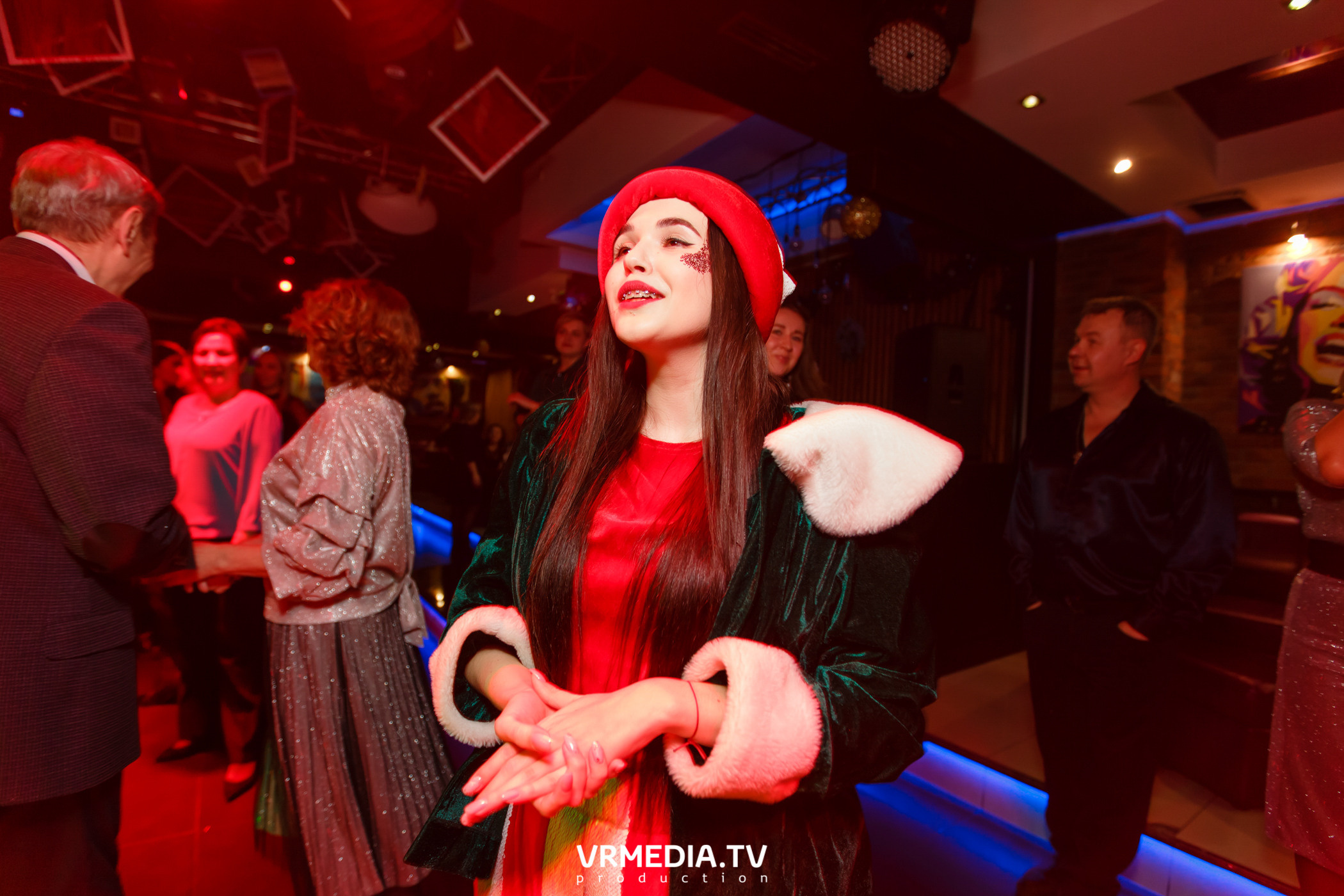 #СтихийныйКорпорат в караоке-баре «Четыре стихии»