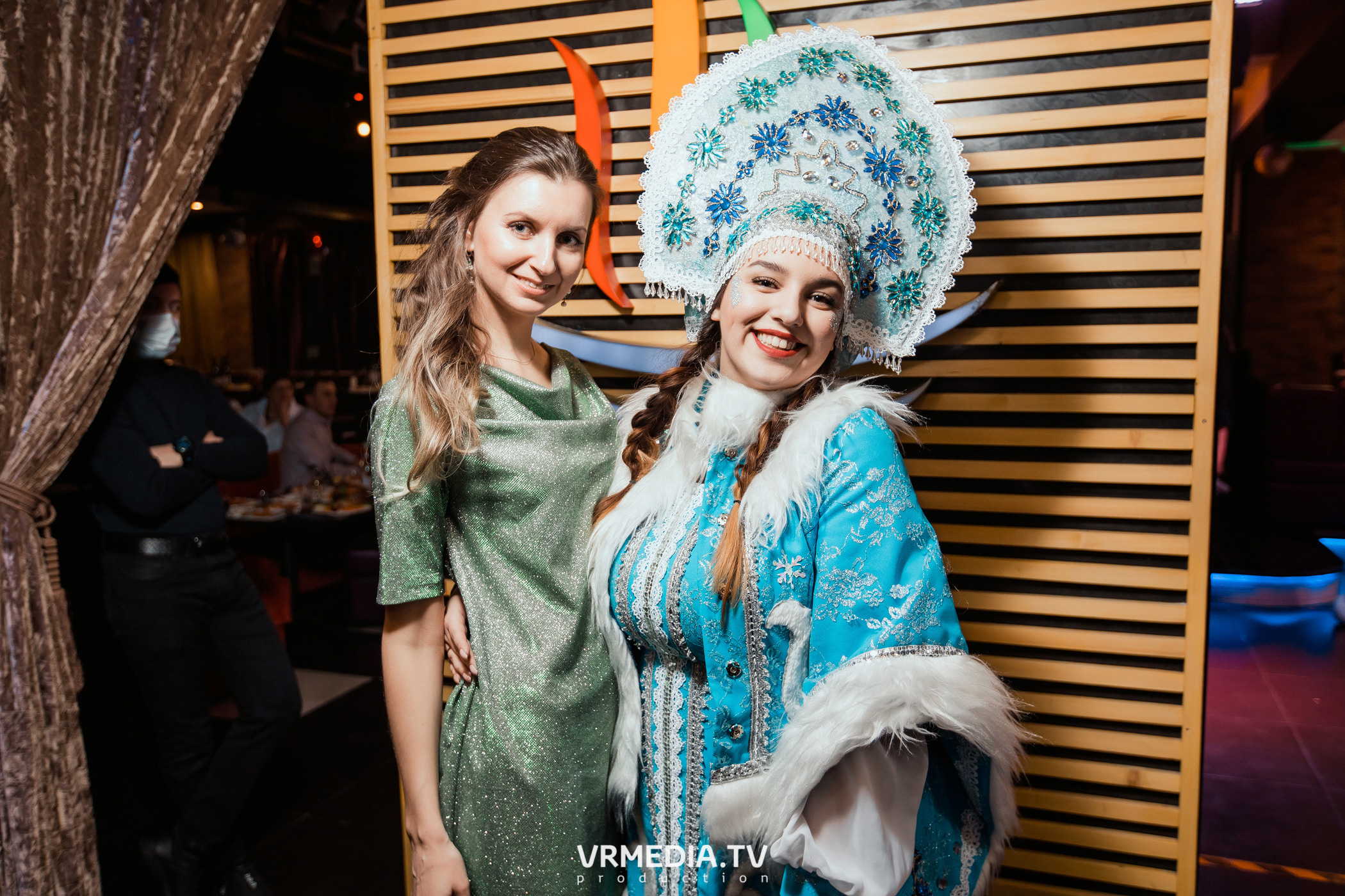 #СтихийныйКорпорат в караоке-баре «Четыре стихии»