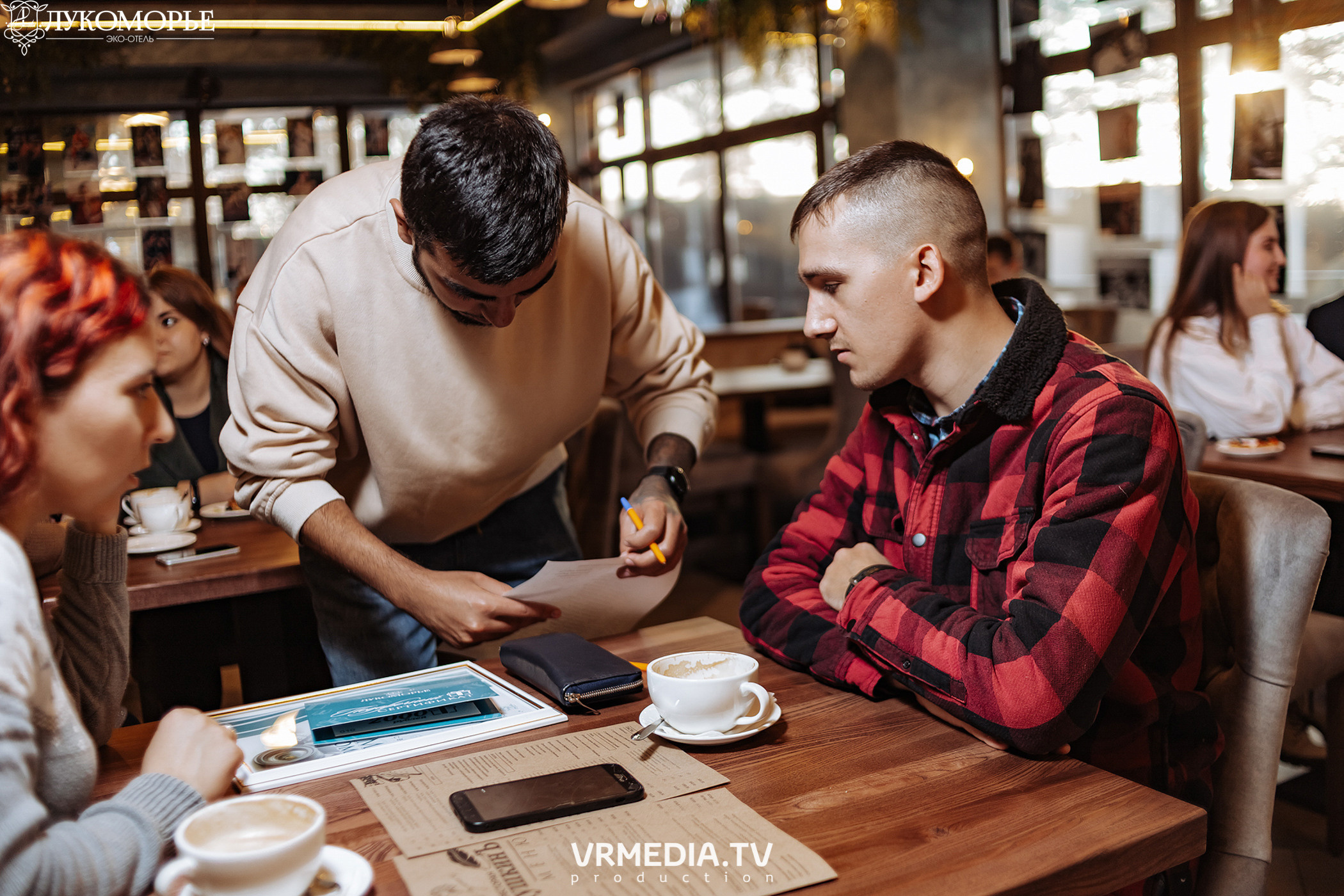 Фотовыставка «Своим взглядом» в эко-отеле «Лукоморье»