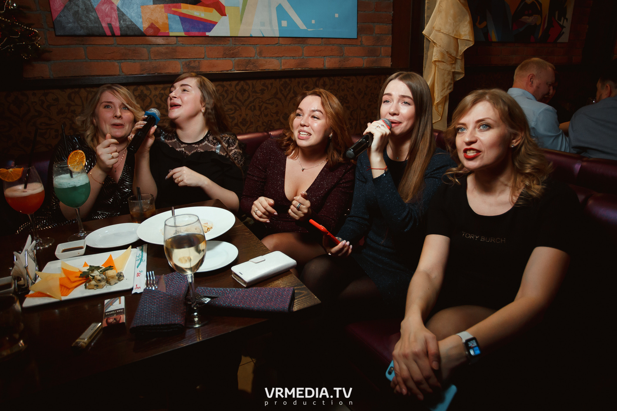 #СтихийныйКорпорат в караоке-баре «Четыре стихии»