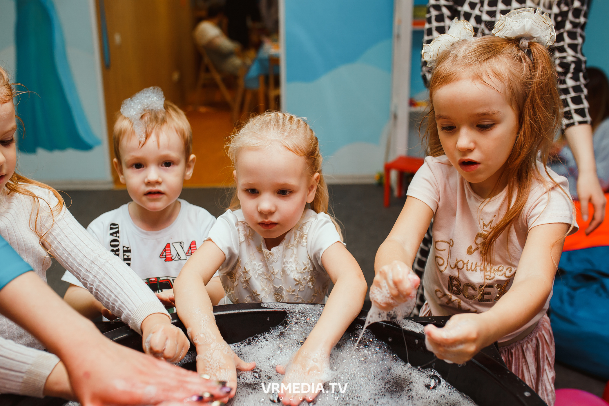 День рождения в «АкунаМатата»