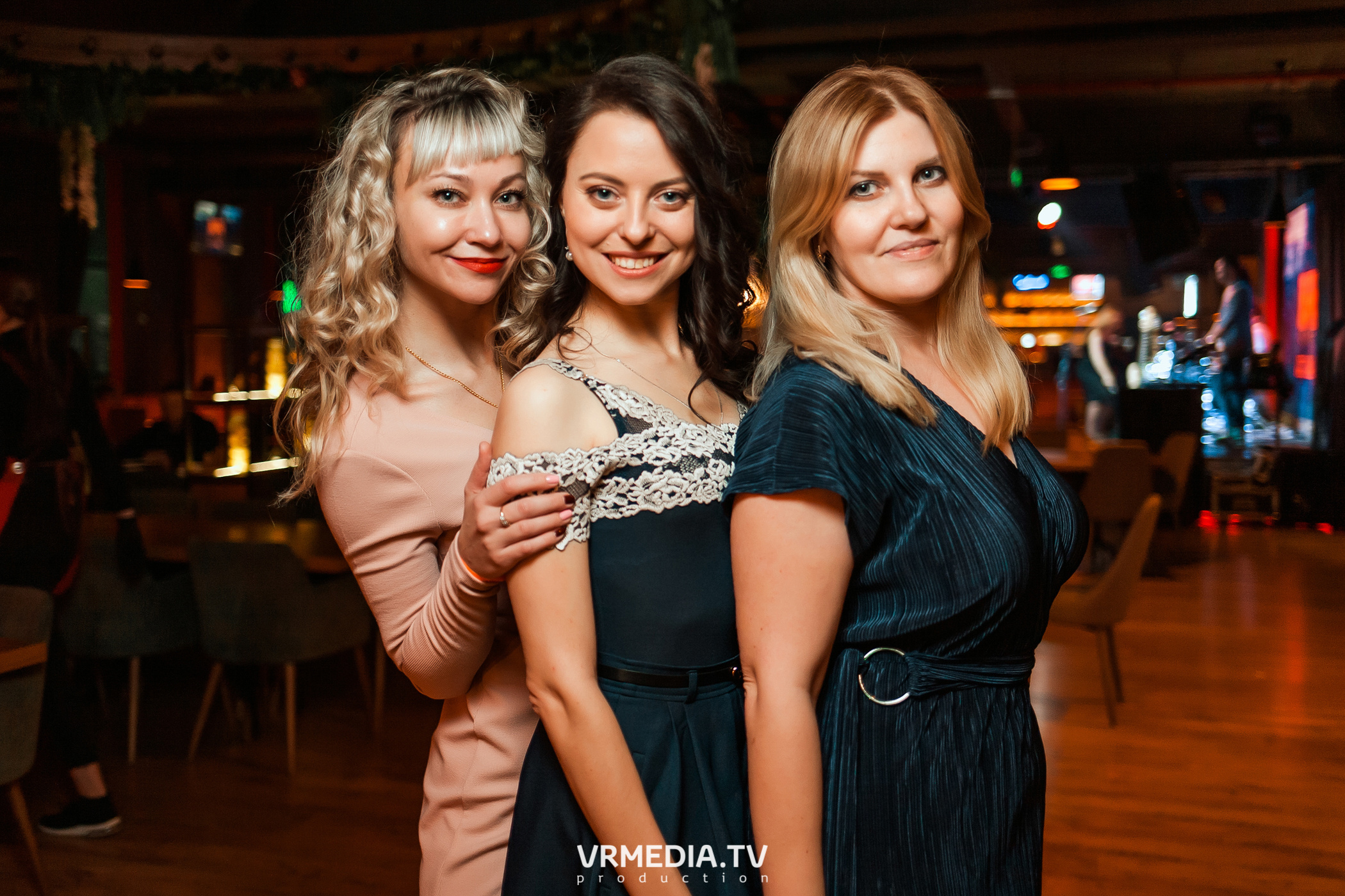 Группа «Коктейль Молотова» в гриль-баре «Жара»