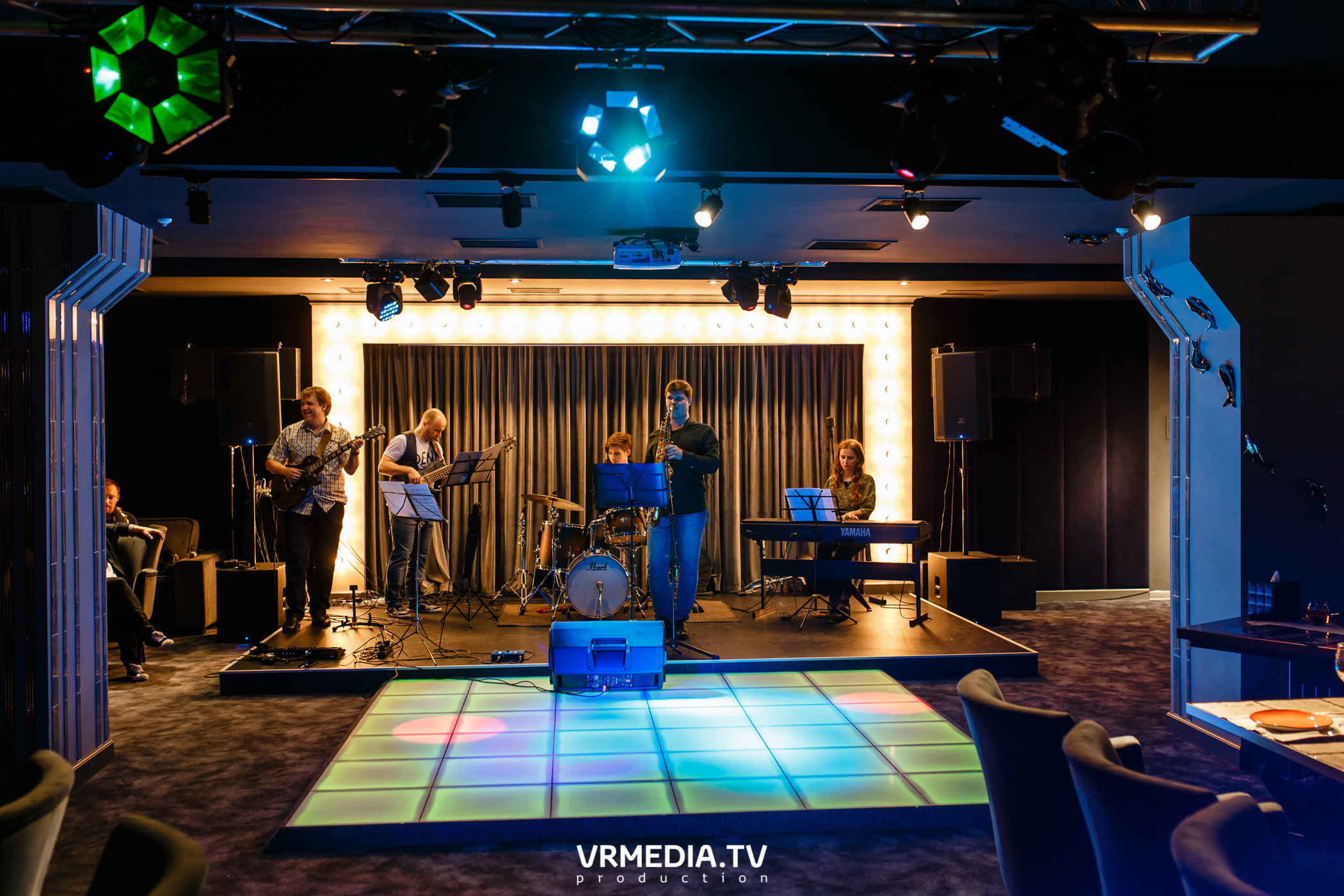 Джазовая среда. JAM SESSION