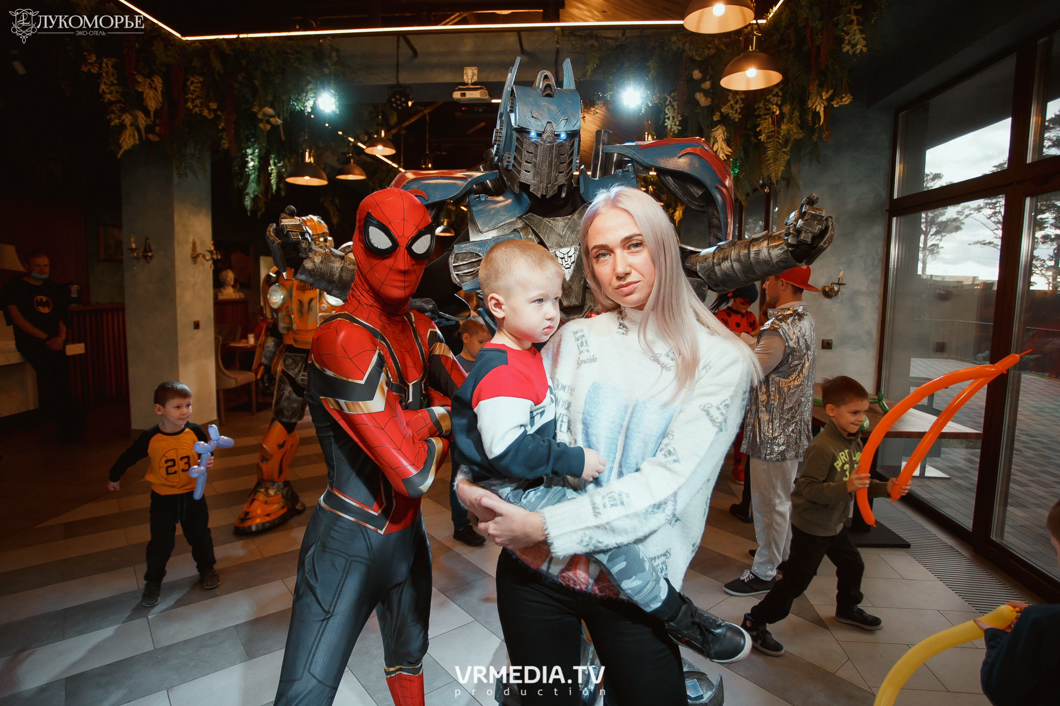 Трансформеры в эко-отеле «Лукоморье»