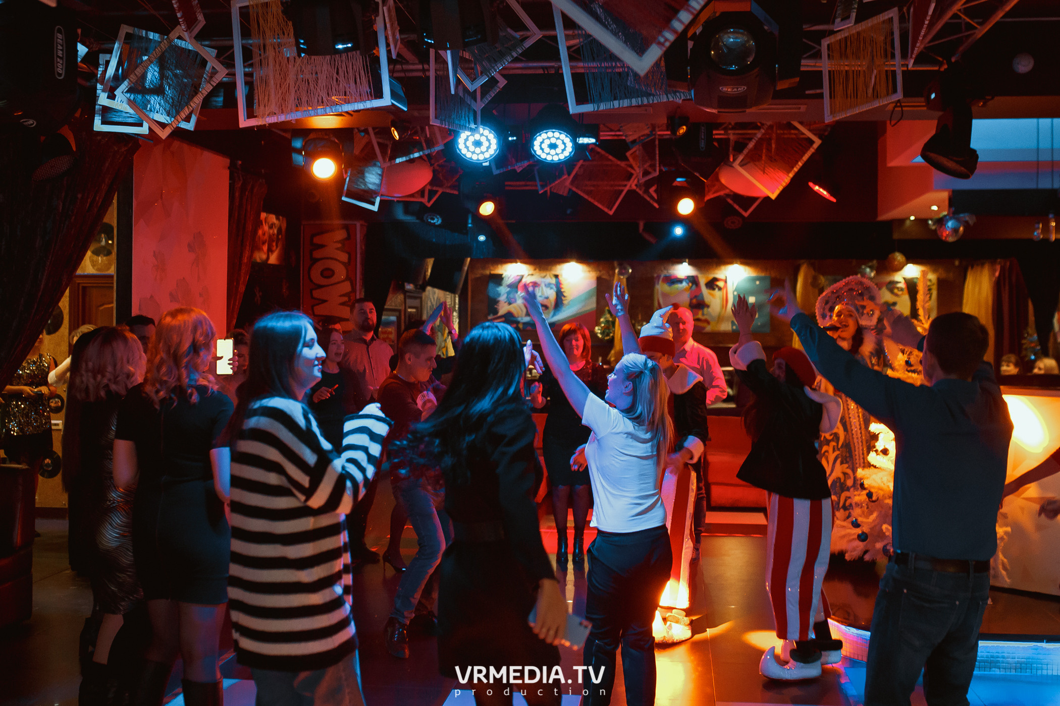 #СтихийныйКорпорат в караоке-баре «Четыре стихии»