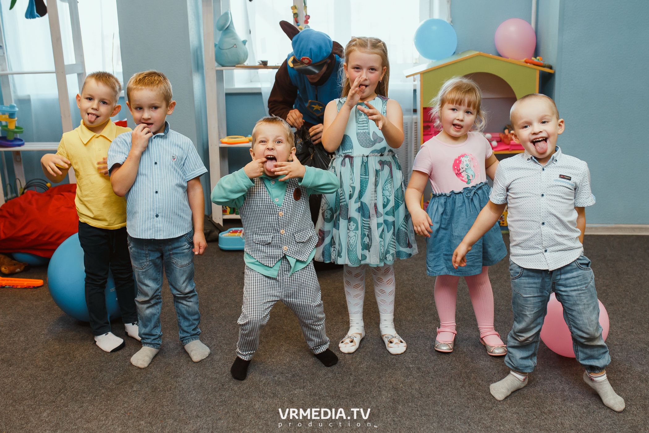 День рождения в «АкунаМатата»