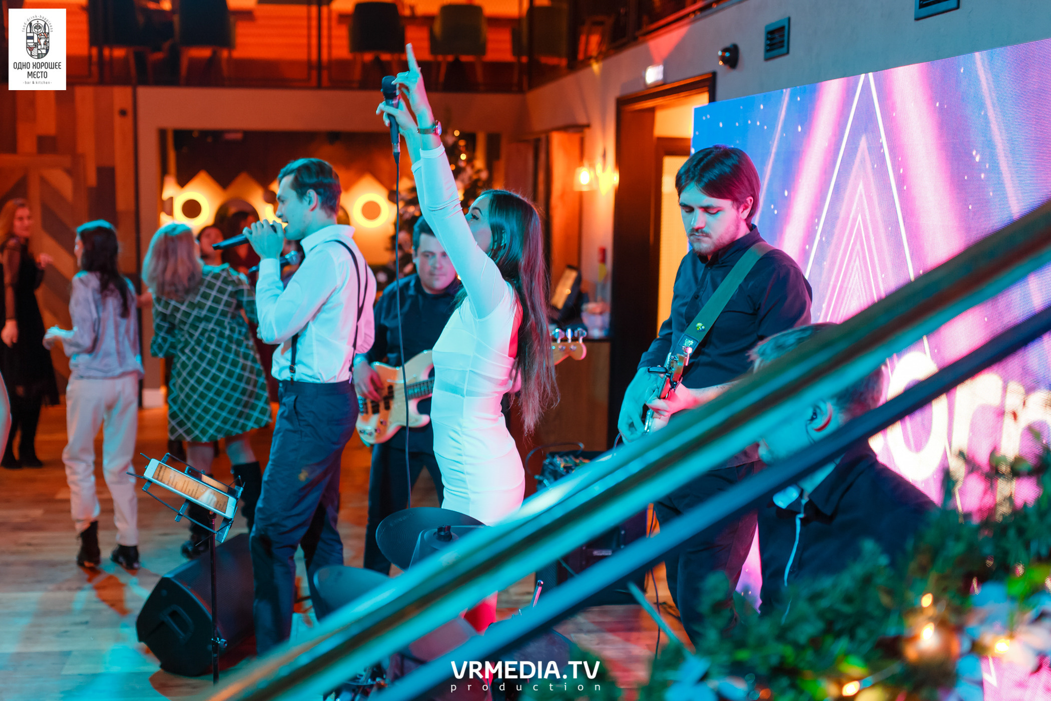 Новогодние корпоративы в ресторане «Одно хорошее место»