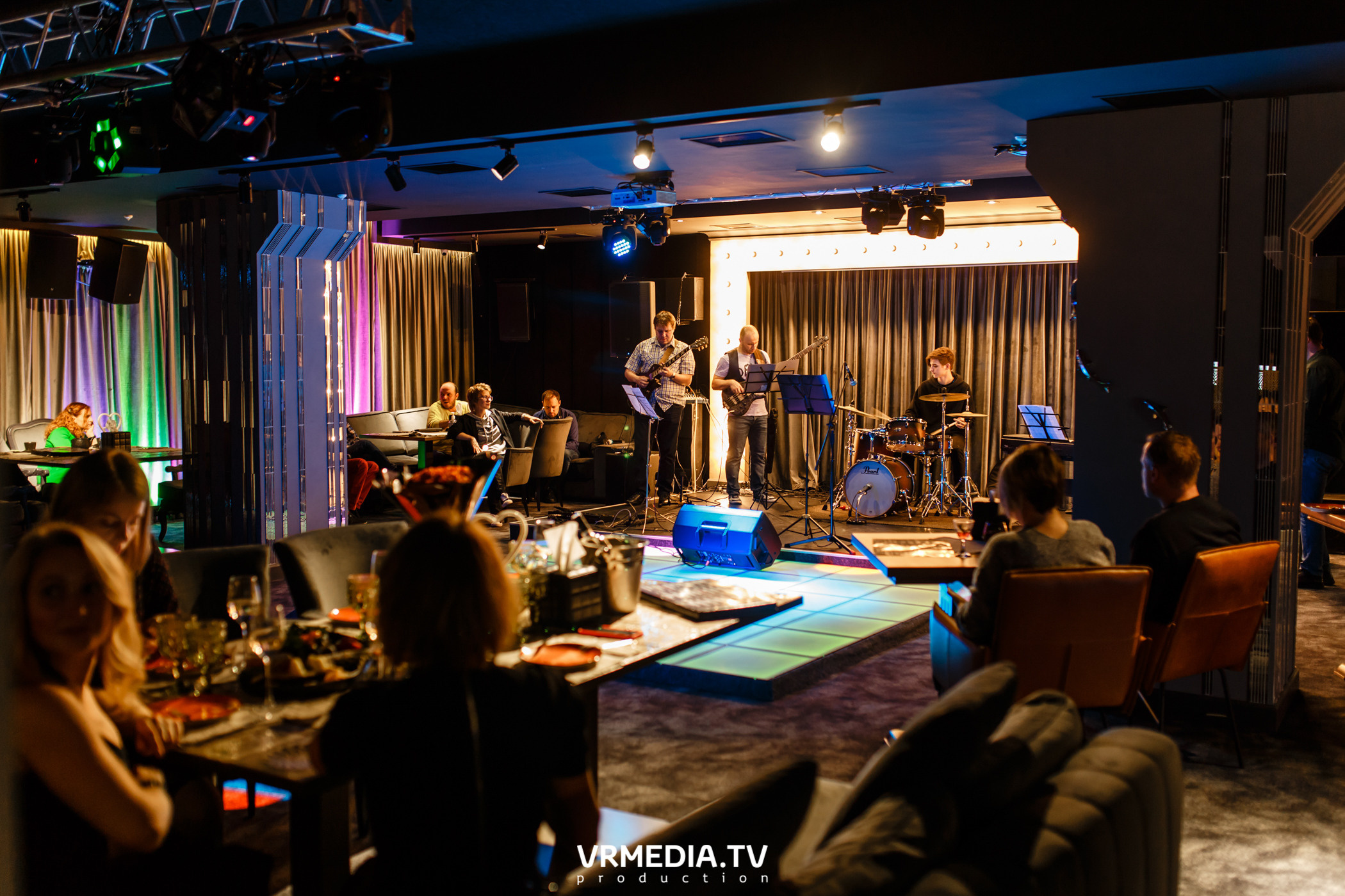 Джазовая среда. JAM SESSION