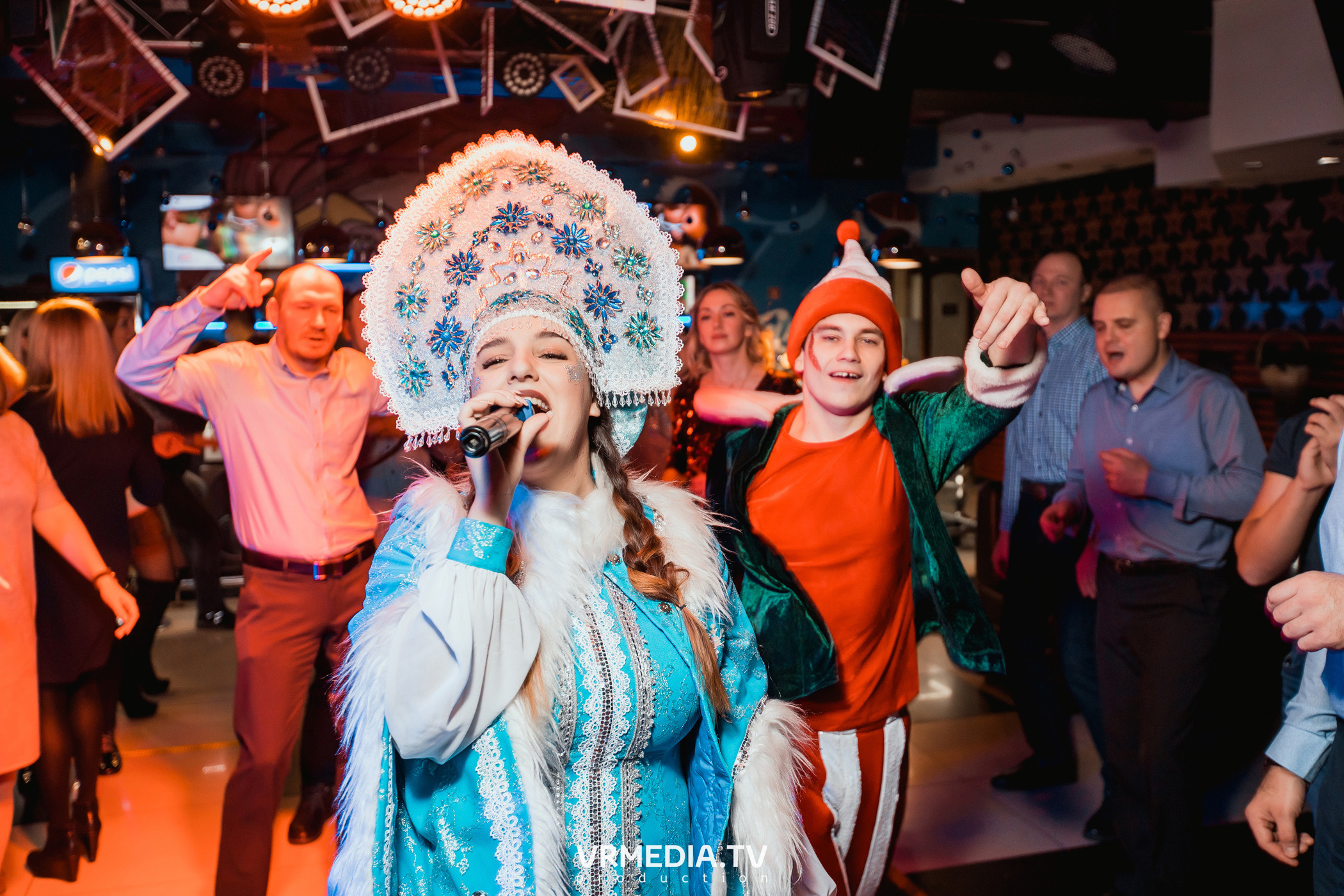 #СтихийныйКорпорат в караоке-баре «Четыре стихии»