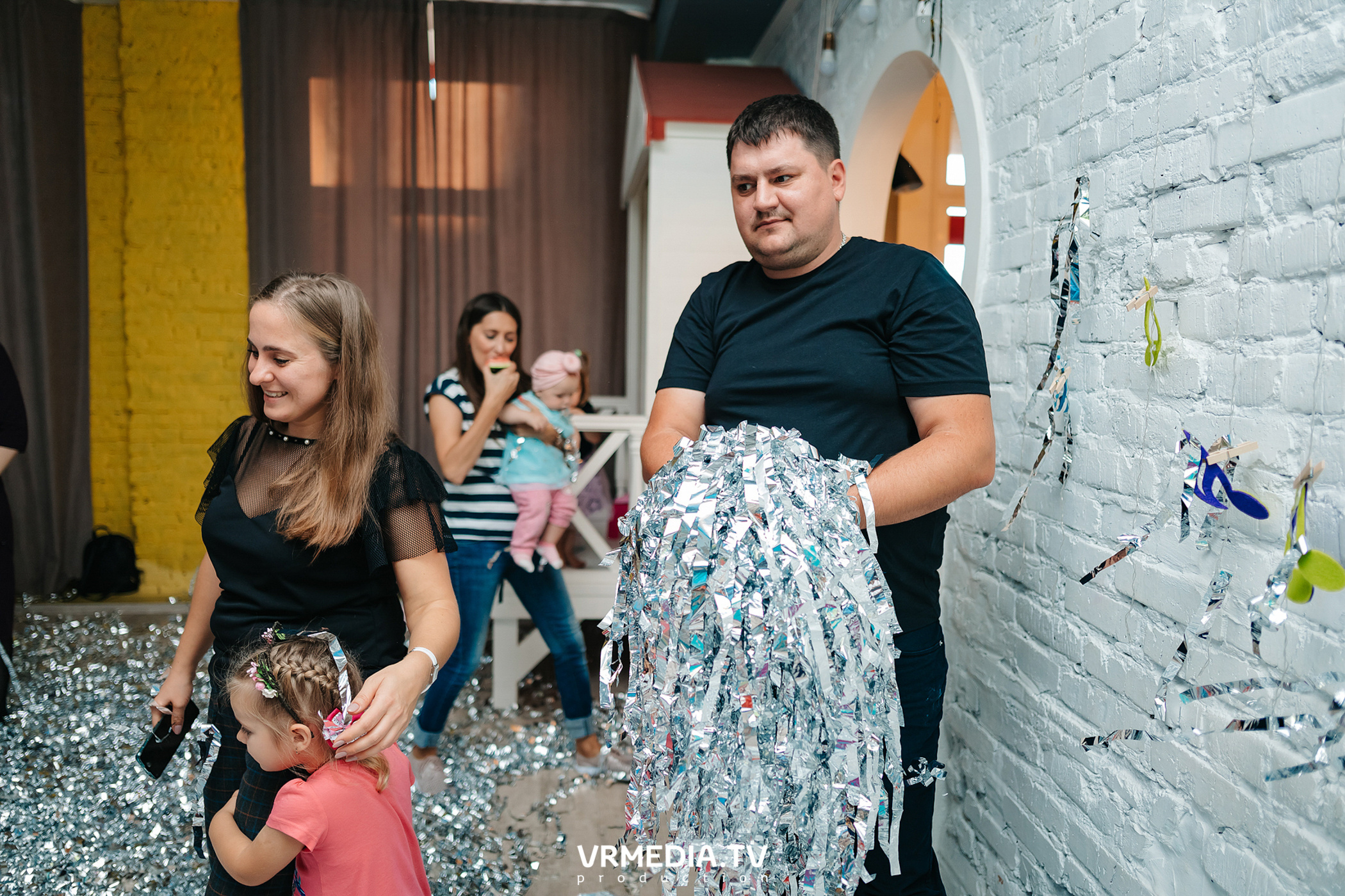 Егор и Софья. Вы наш космос!