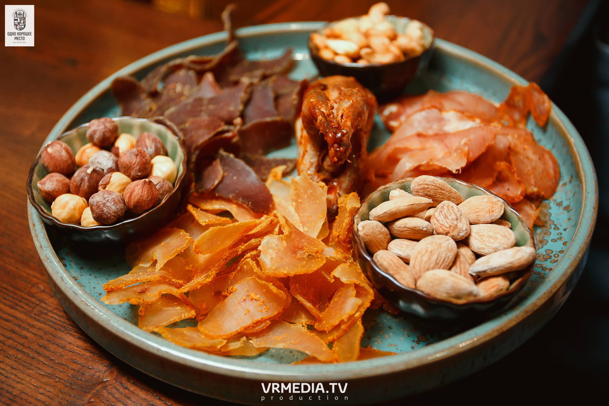 Новогодние корпоративы в ресторане «Одно хорошее место»