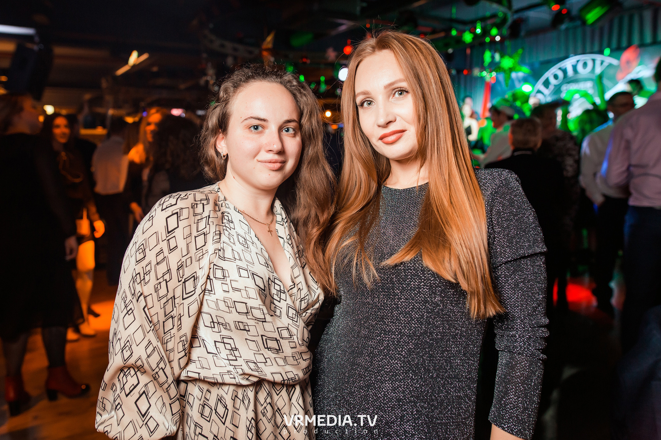 Новогодние корпоративы в гриль-баре «Жара»