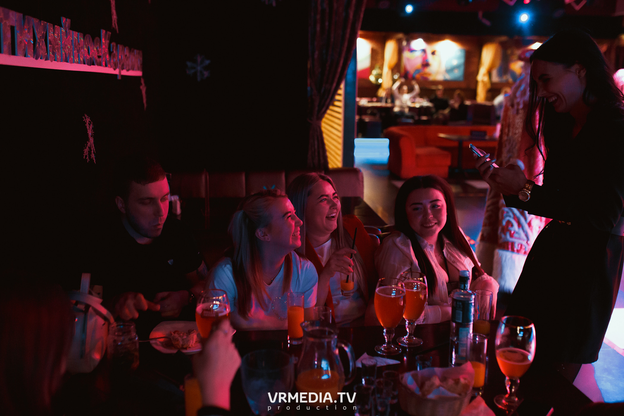 #СтихийныйКорпорат в караоке-баре «Четыре стихии»